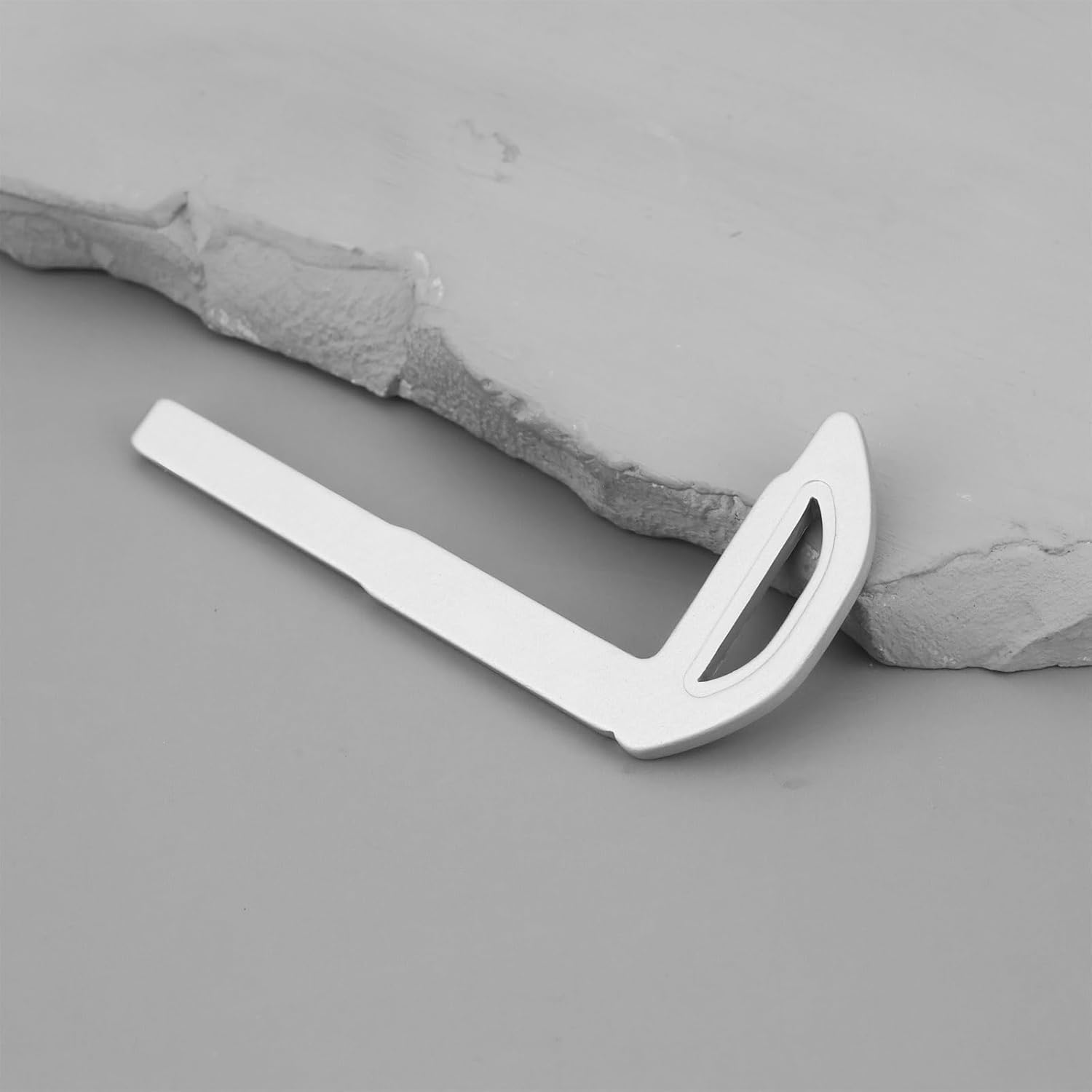 Emagtech 2Pcs Key Blade for Remote Smart Key Compatible with Volvo V40 V60 V70 XC60 S90 image number 6