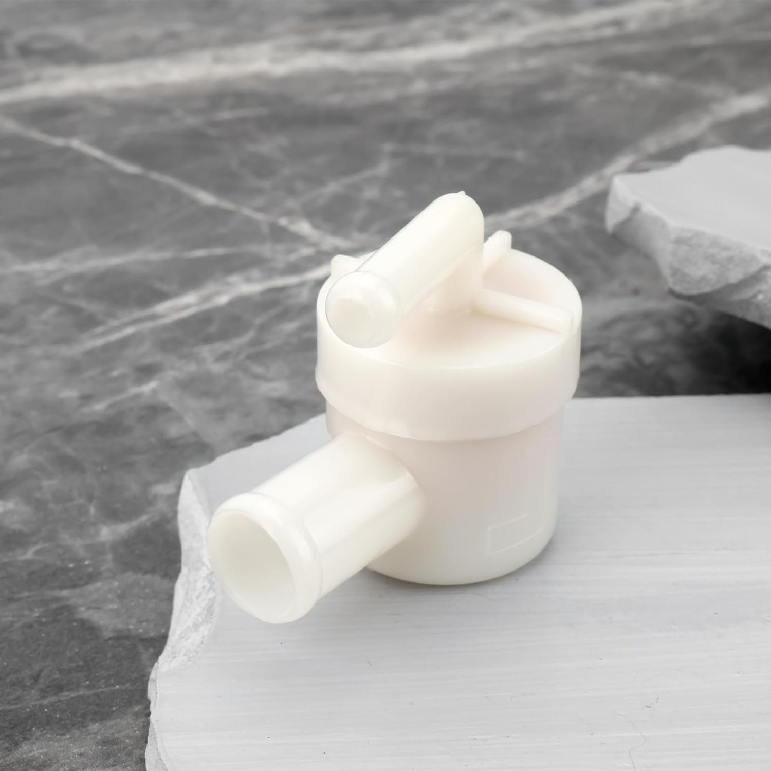 Emagtech 2Pcs Horizontal Engines Fuel Filter Compatible with Briggs & Stratton 808116S Compatible with Vanguard Twins White image number 3