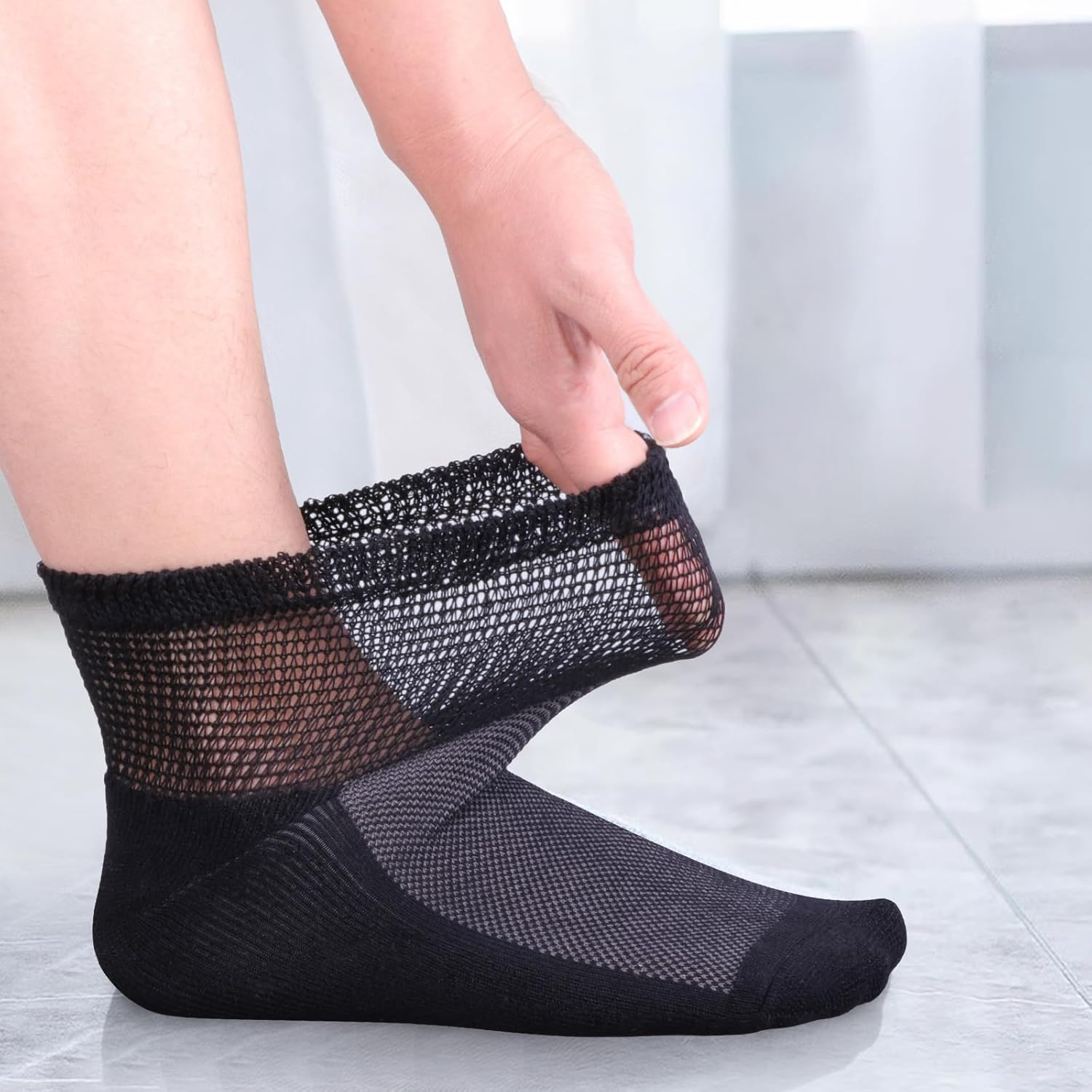 YUEDGE Men'S Bamboo Diabetic Socks with Non-Binding Top, Cushioned Crew Socks for Neuropathy Edema 5 Pairs Size 6-13US image number 4