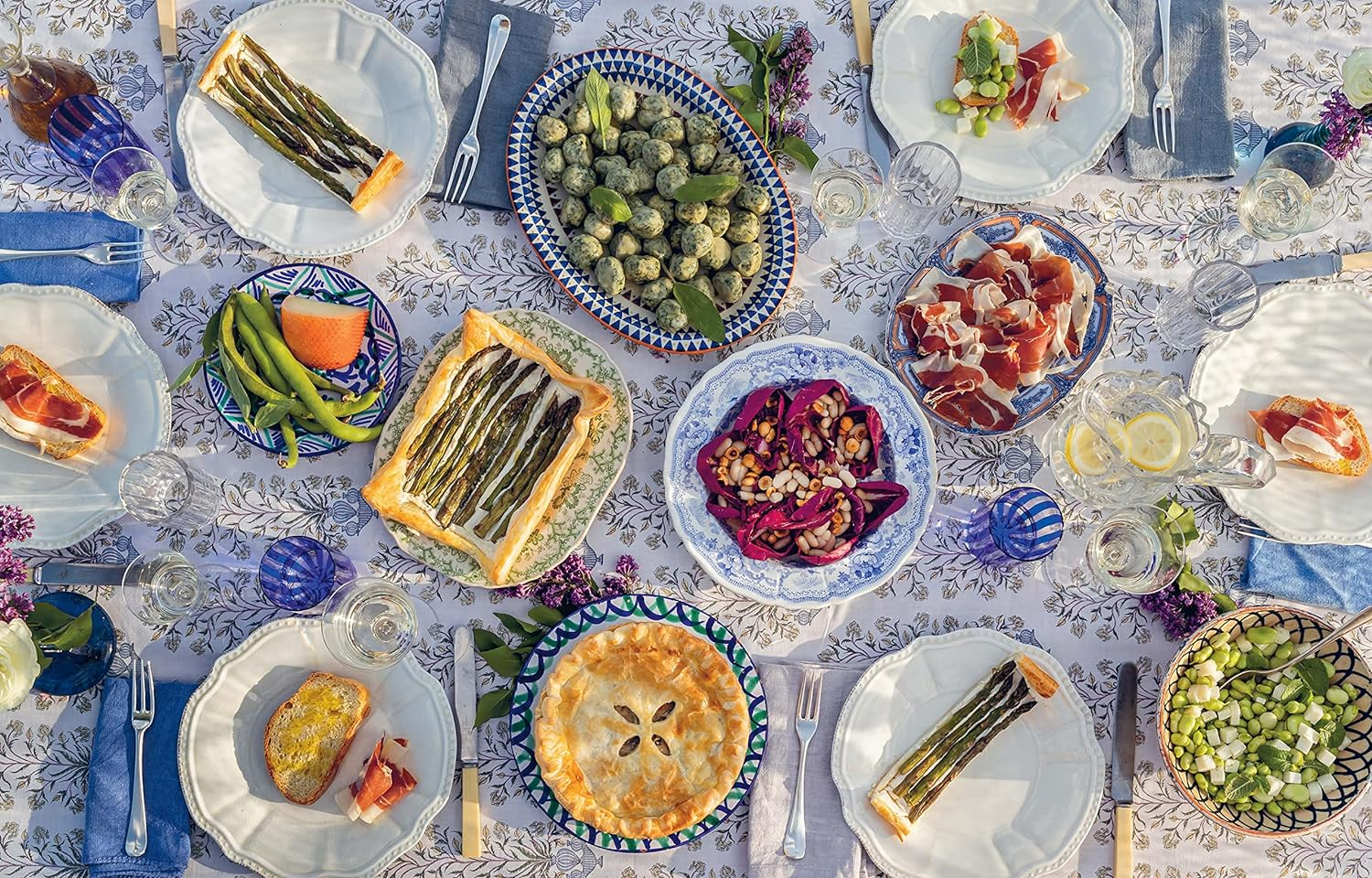 A House Party in Tuscany: Recipes, Stories and Art from Arniano