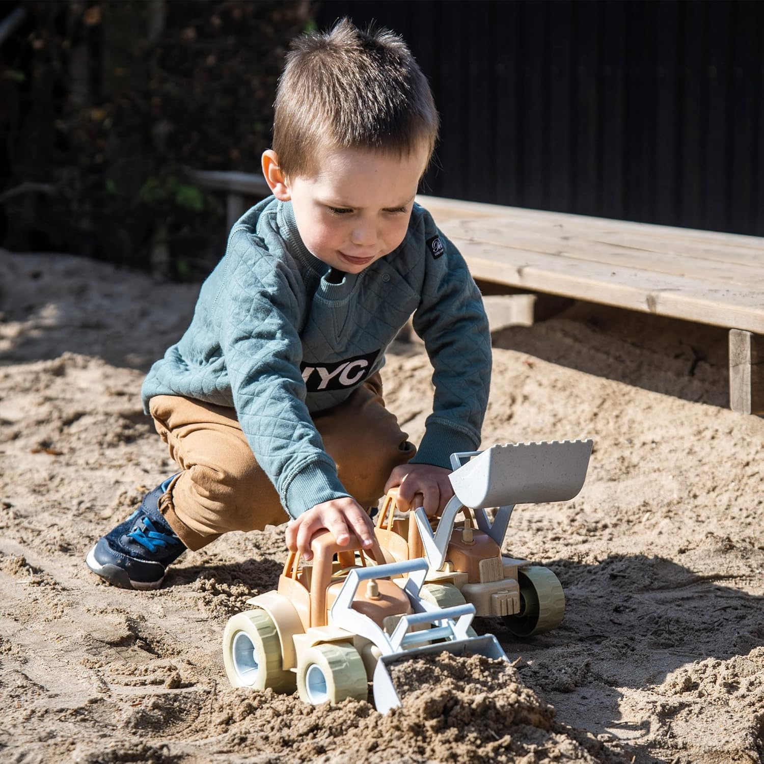 Dantoy Bioplastic Tractor image number 4