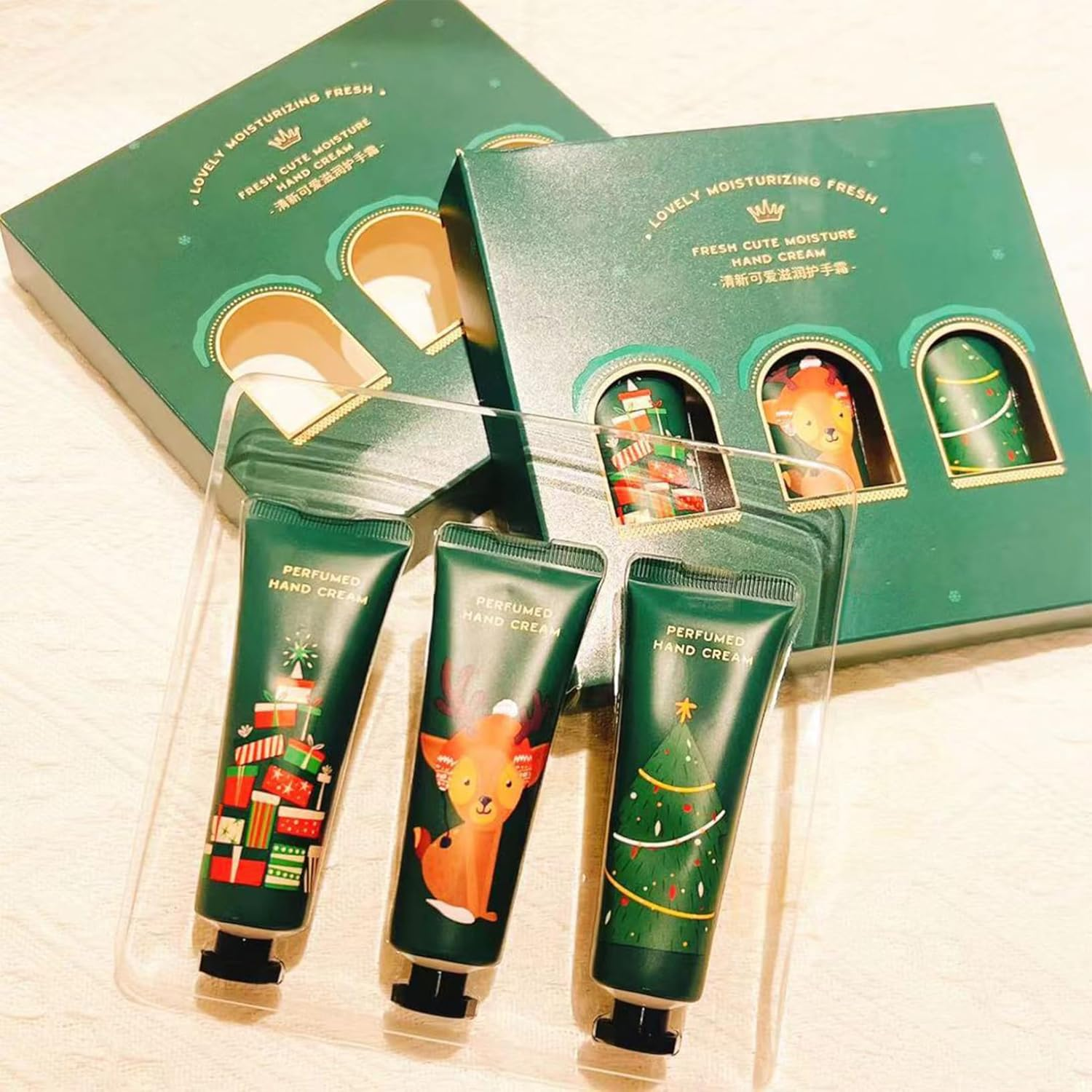 Yeahdor Festive Hand Lotion Set for Christmas Gifting Moisturizing Cream for Women Men and All Green One Size image number 5