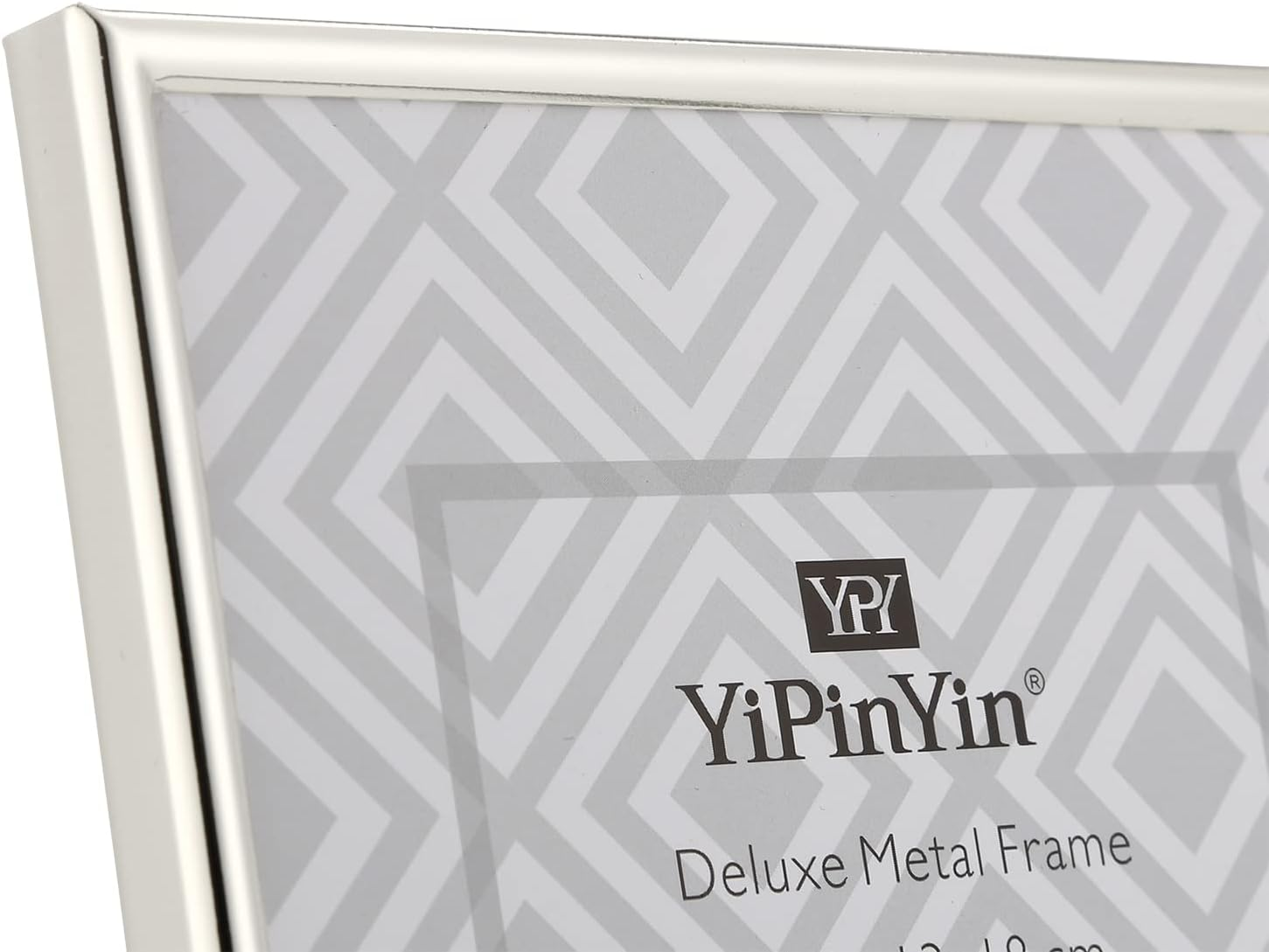 Yipinyin 4X6'' Simply Silver Metal Picture Frame 2Pack, Elegant Silver Plated Photo Frames 4 X 6'' with Soft Touch Velvet Backing for Desktop and Wall D&eacute;cor image number 2