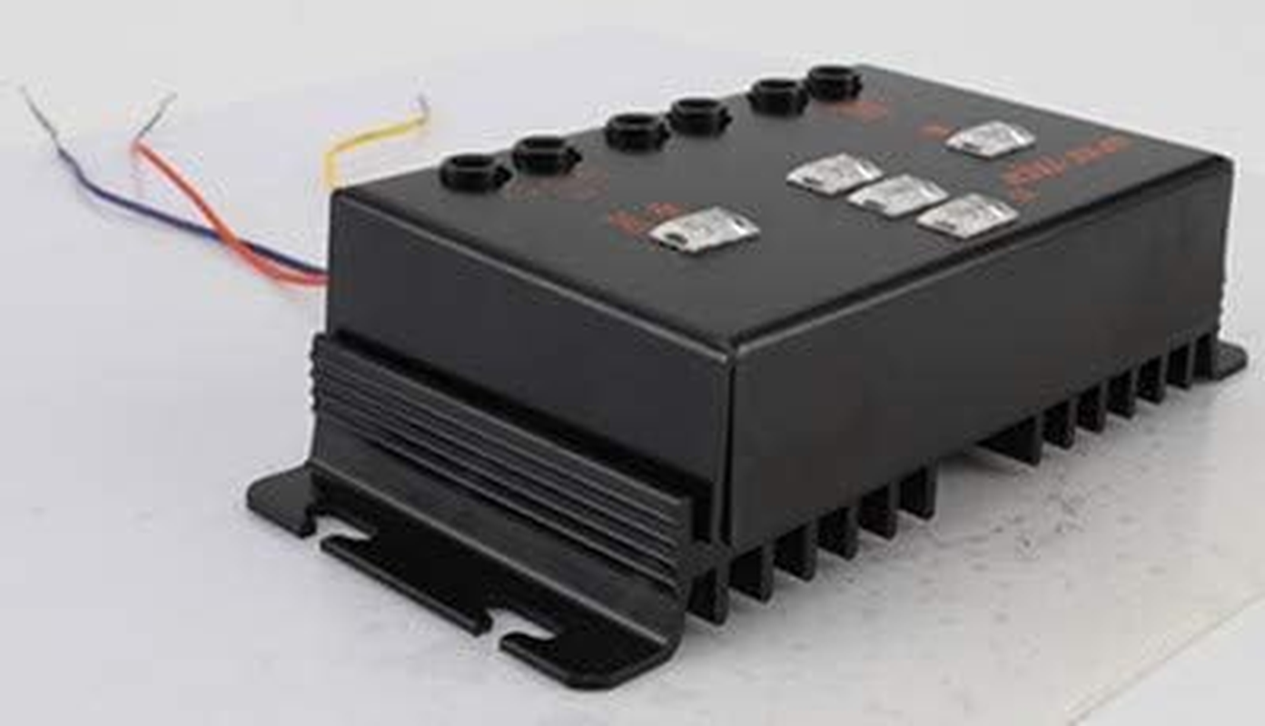 Solar Pump Controller; LCB 14Amp .DC Pump Controller;Linear Current Boosters Used in Solar Direct Pumping Applications;Compatible Models: 12V or 24 VDC Pumps; Input Voltage: 16-50 DC Volts PV Array image number 3