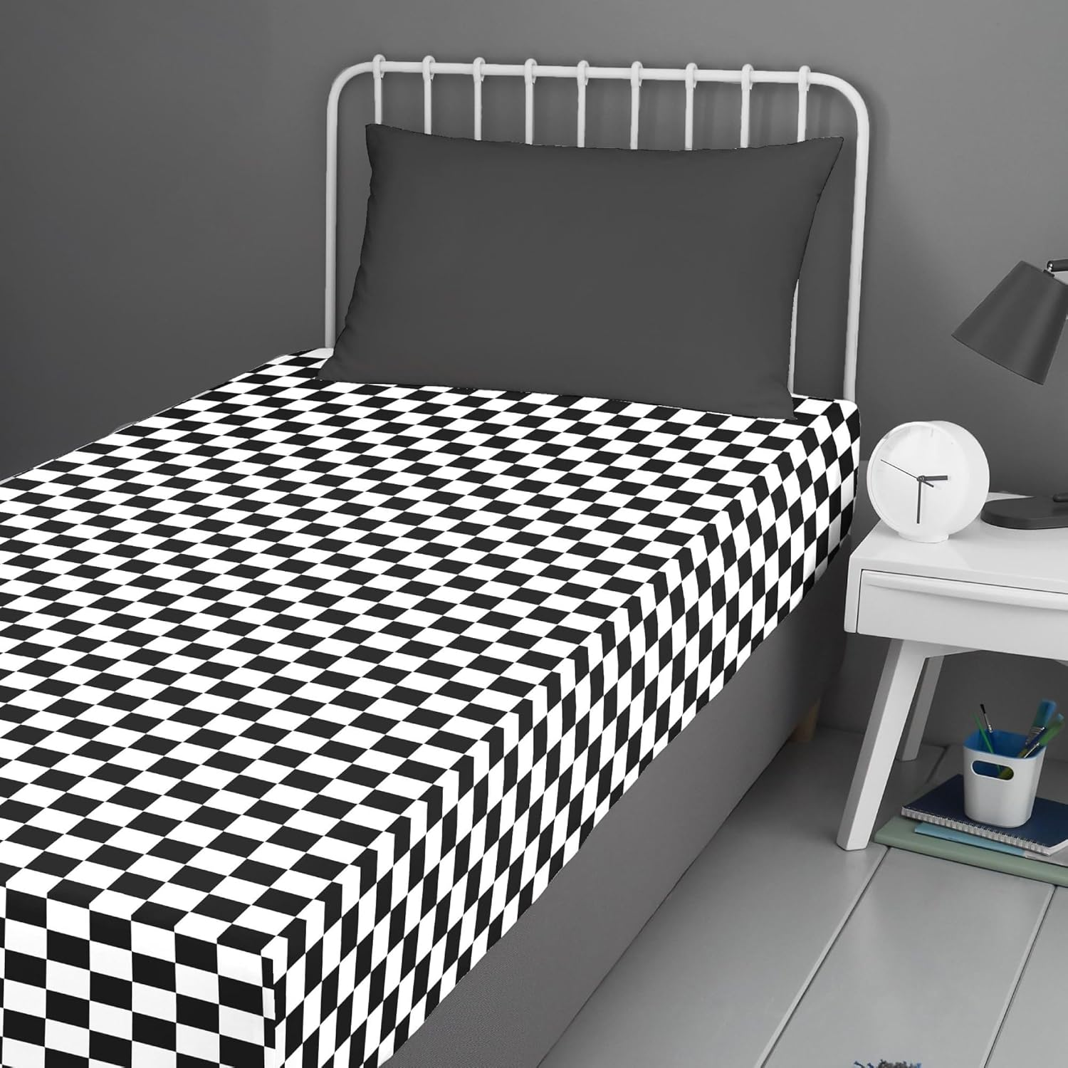 Bedlam Black & White Checkered Fitted Sheet &ndash; Single Size 190 X 90 X 25Cm &ndash; Soft Touch Bed Sheet &ndash; Tile Pattern Bedding in Black/White &ndash; Matching Duvet Cover Available &ndash; Stylish Bedroom Linen image number 2