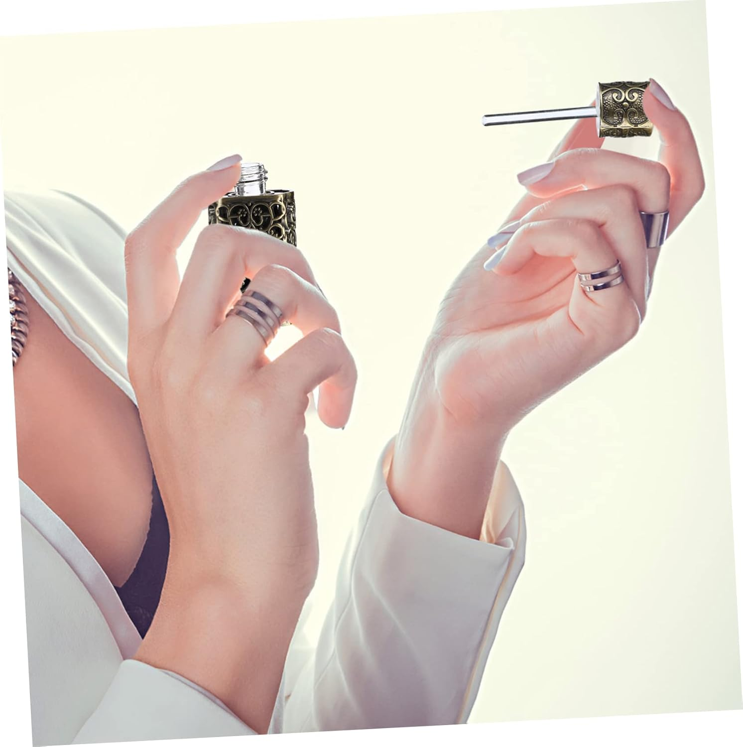 2Pcs 3Ml Essential Oil Perfume Bottle Mini Spray Bottle Travel Portable Leak-Proof Engraved Metal Glass image number 3