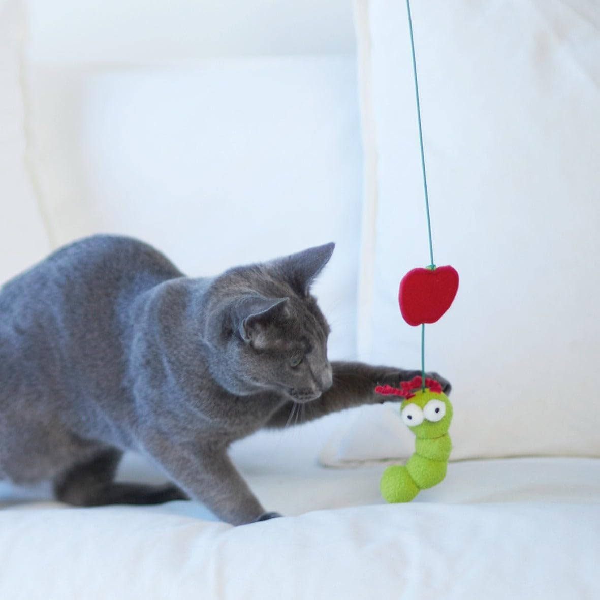 Kazoo Hungry Caterpillar Wand Cat Toy image number 6