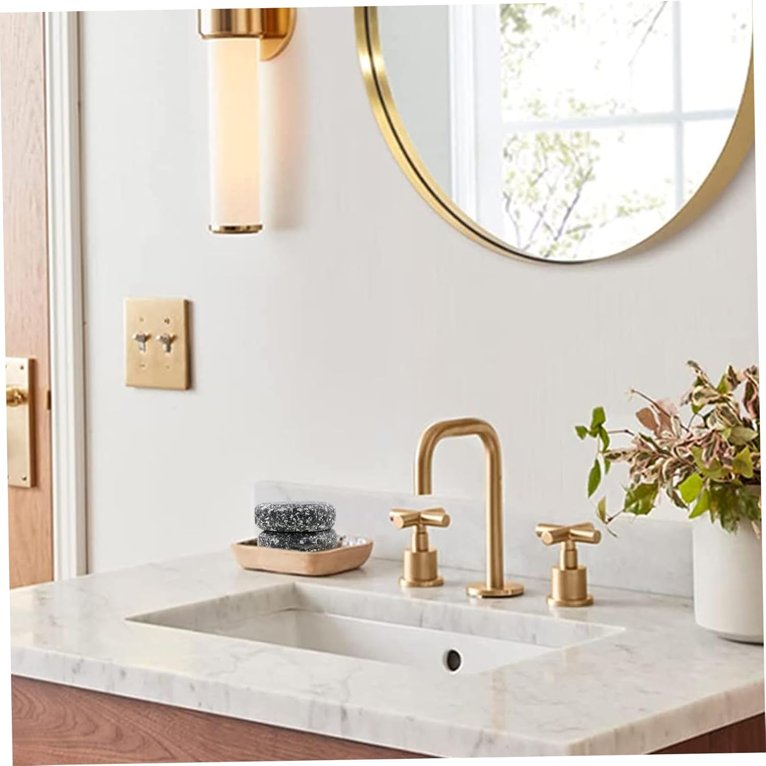 Gray Hair Reverse Bar, Black Shampoo Bar 55 Grams Black Soap for Gray Natural Ingredients 2Pcs Hair Shampoo Soap for Women and Men Refresh Scalp ＆ Restore Shiny .. image number 1