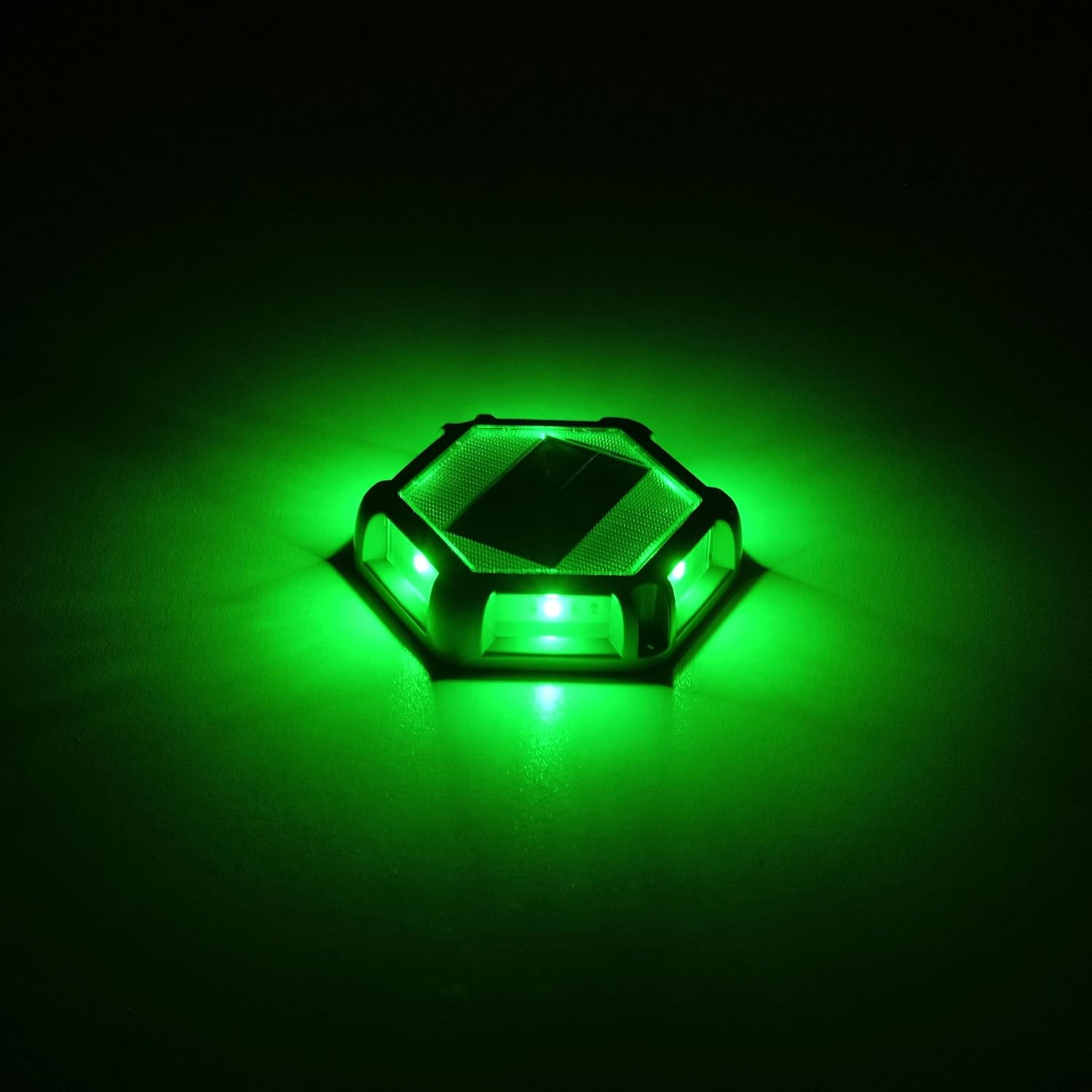 Solar Powered Driveway Lights, Green, Set of 8,Solar Dock Lights,Waterproof 800Mah Outdoor LED Aluminum Dock Lighting Warning for Driveway Sidewalk Garden Pathway Yard image number 2