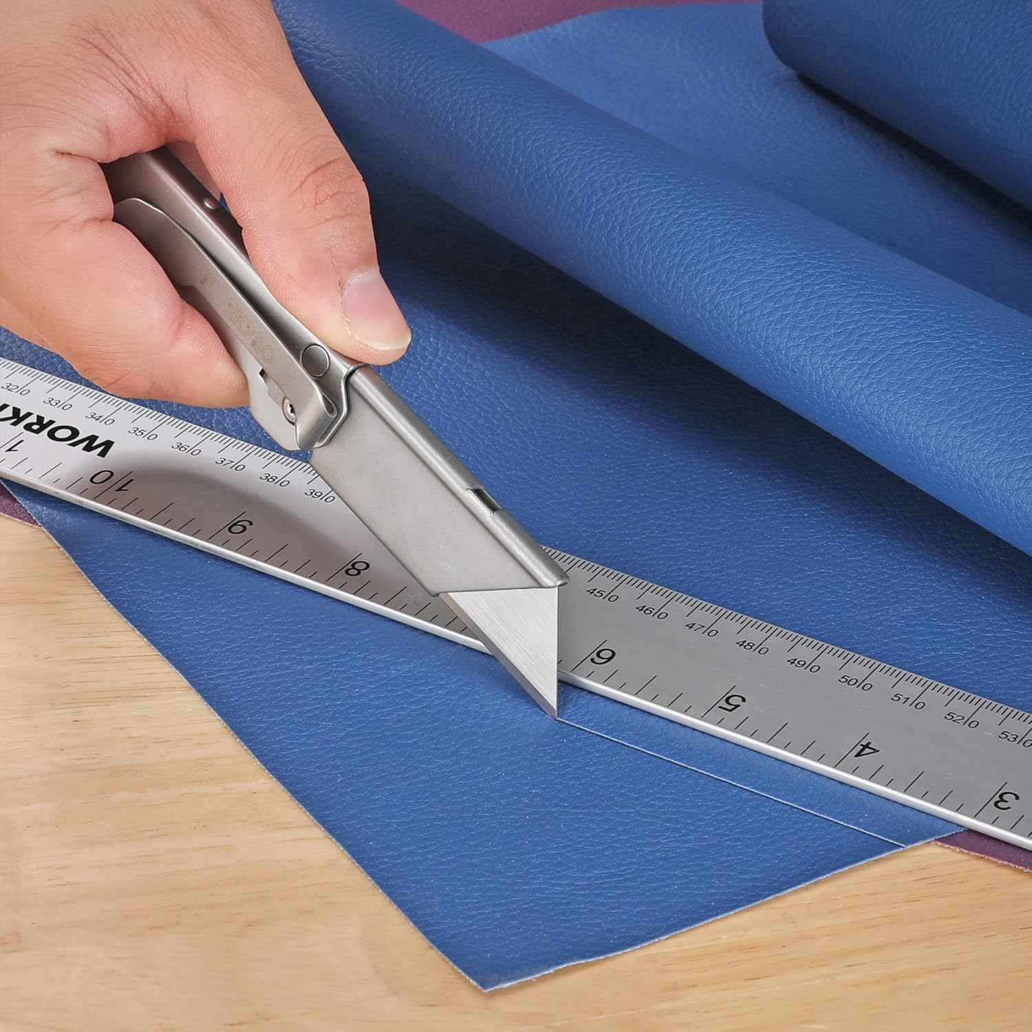 WORKPRO 3-Pack Folding Utility Knife, Quick Change Blades Box Cutter, EDC Foldable Pocket Utility Knife Sets with Belt Clip image number 4