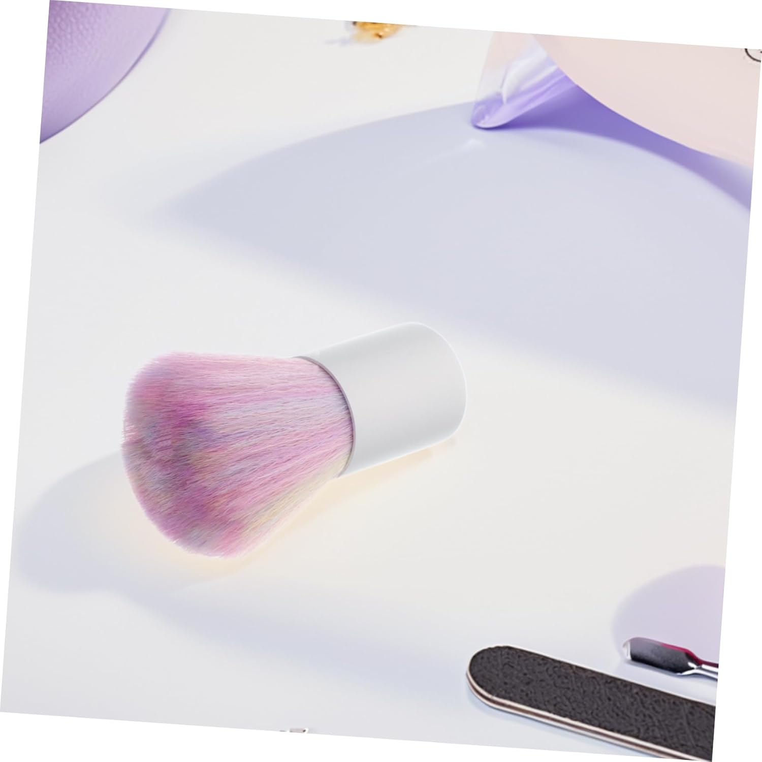 Colorful Nail Dusting Brush Short Handle Soft Bristle Acrylic Nail Supplies Manicure Tool and Home Use image number 3
