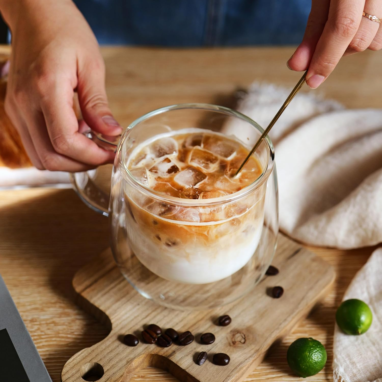 Cnglass Large Double Wall Coffee Mug 16Oz,Set of 4,Insulated Glass Coffee Cups with Handle,Espresso Mugs for Latte,Cappuccino,Tea image number 4