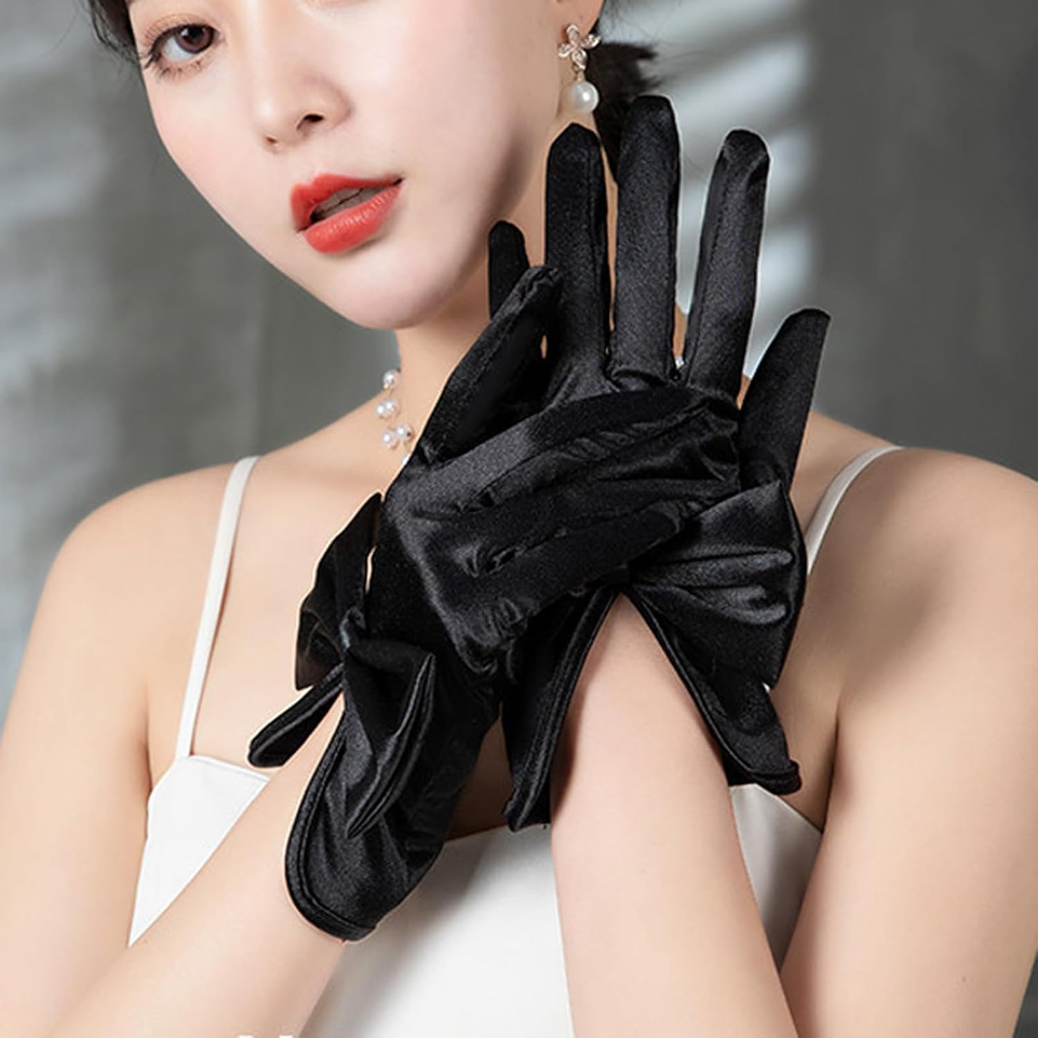 Lopsity Women Black Satin Gloves Wrist Length Gloves Bridal Gloves Tea Party Gloves Costume 1920S for Wedding Opera Dinner Party image number 2