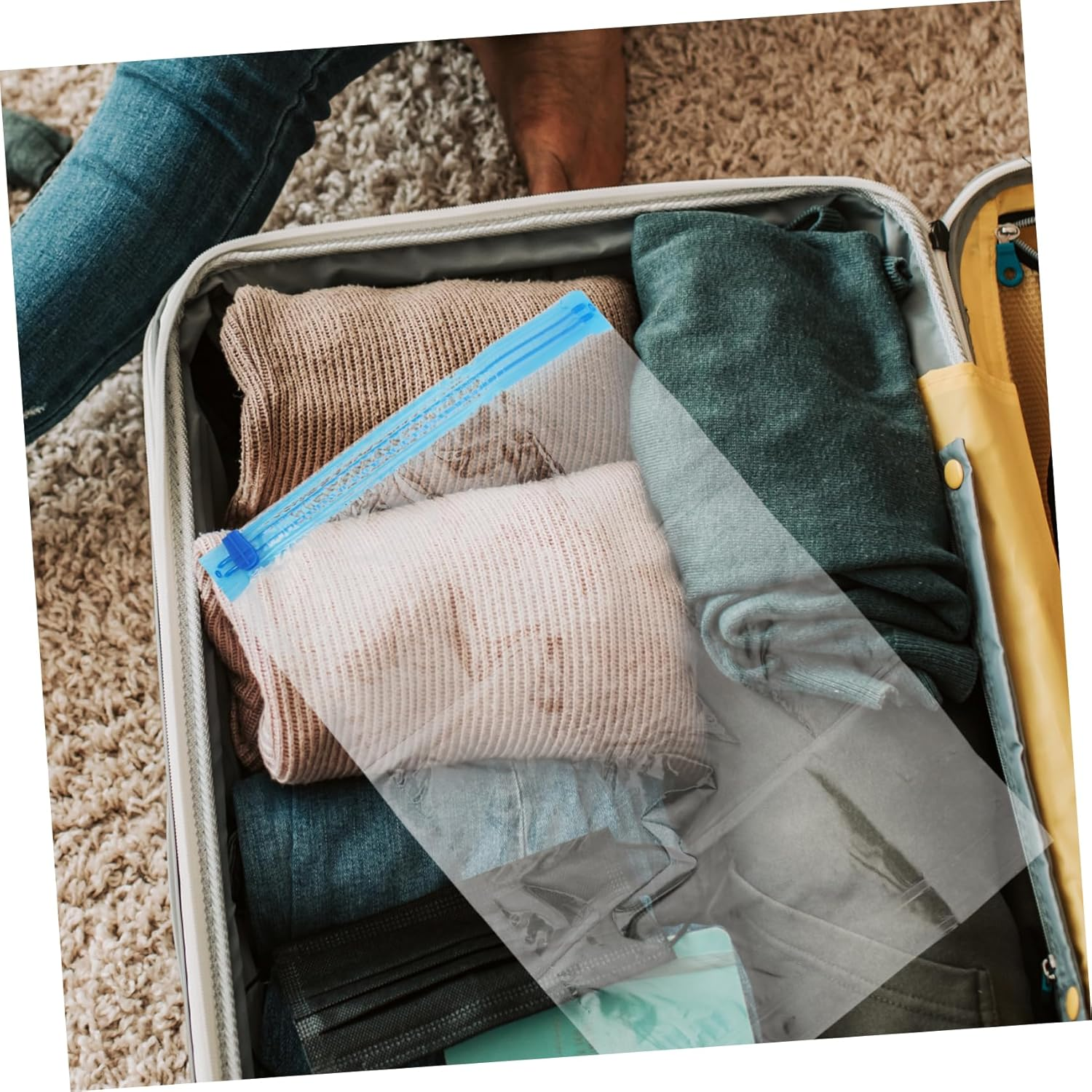 VILLFUL 5Pcs Vacuum Compression Bag for Travel Hand Roll Style Compression Bags for Clothing for International Travel Must Haves image number 5