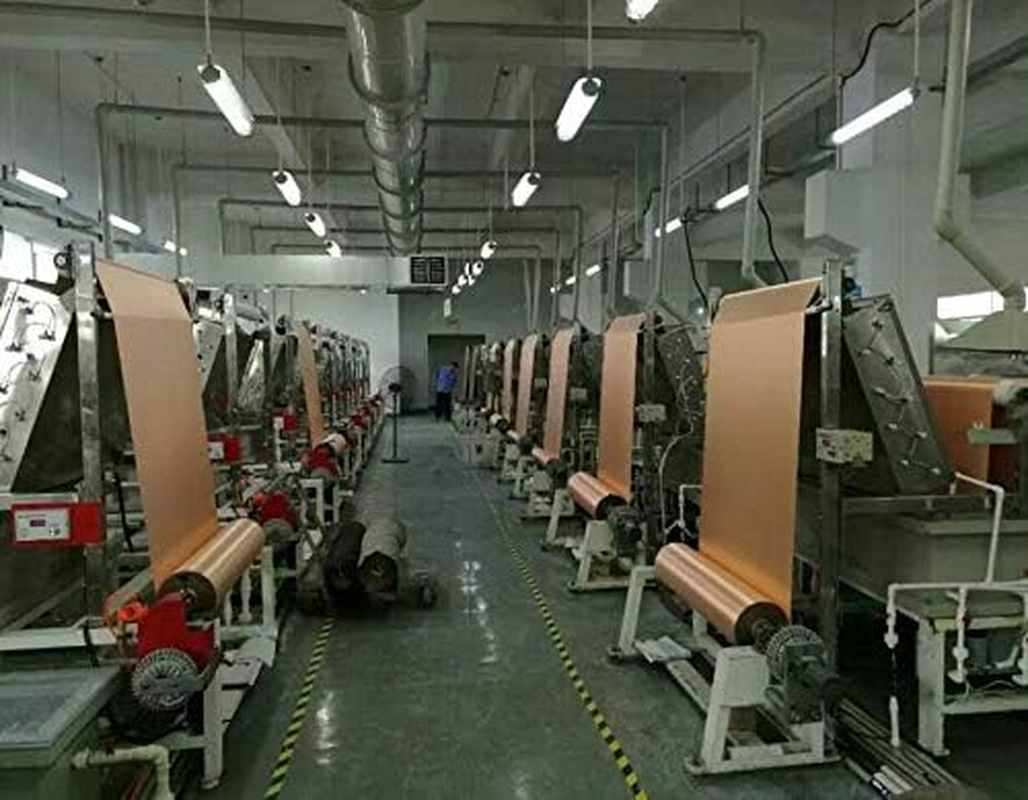 Pure Copper Fabric Blocking Rfid/Rf-Reduce EMF/EMI Protection Conductive Fabric for Smart Meters Prevent from Radiation/Singal/Wifi Golden Color 78"X43" Inch