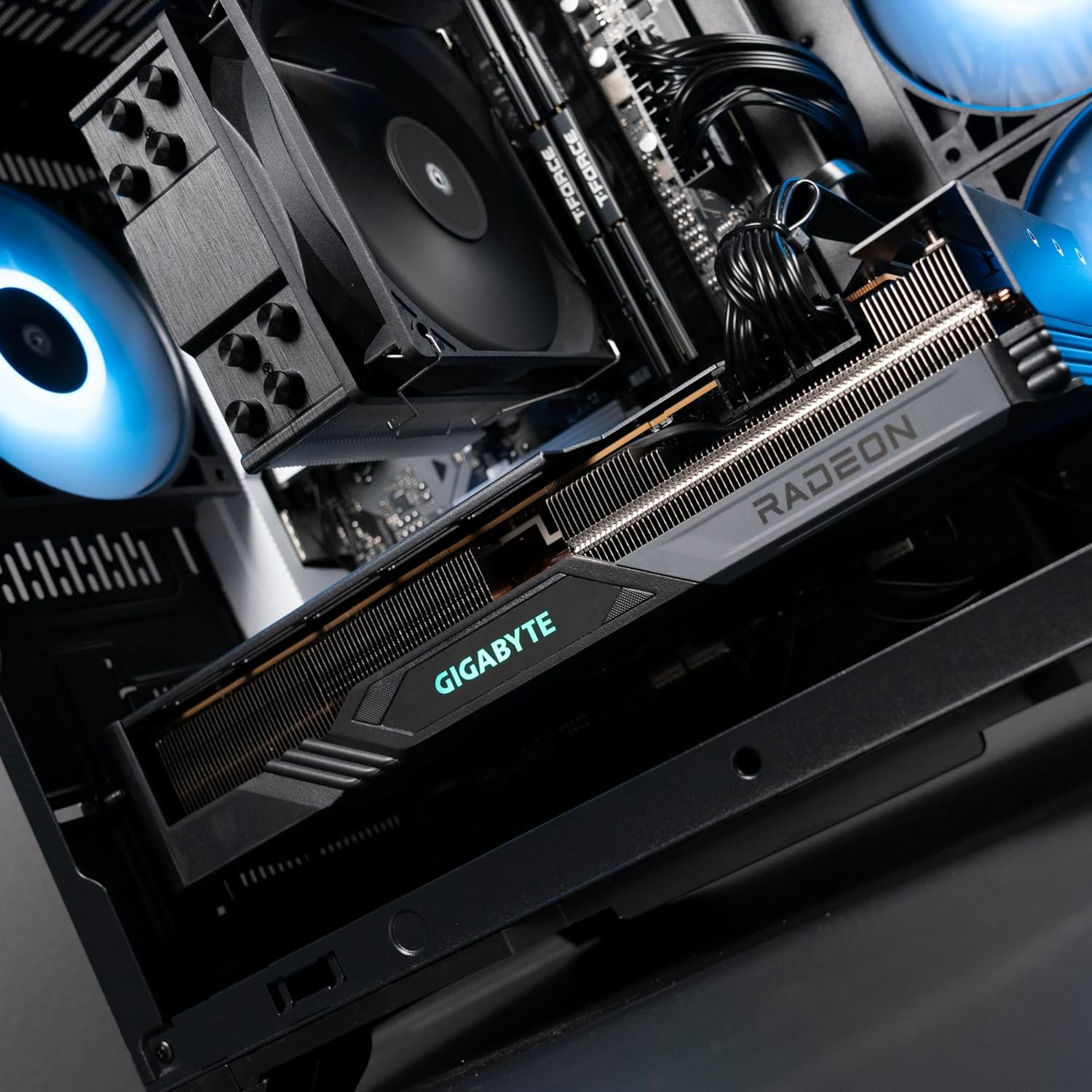 Aftershock Zeal M Gaming PC | AMD Ryzen 5 7500F | RX 7800XT | 16GB DDR5 RAM | Gigabyte B650M | 1TB Gen4 SSD | 850W PSU | Windows 11 image number 4