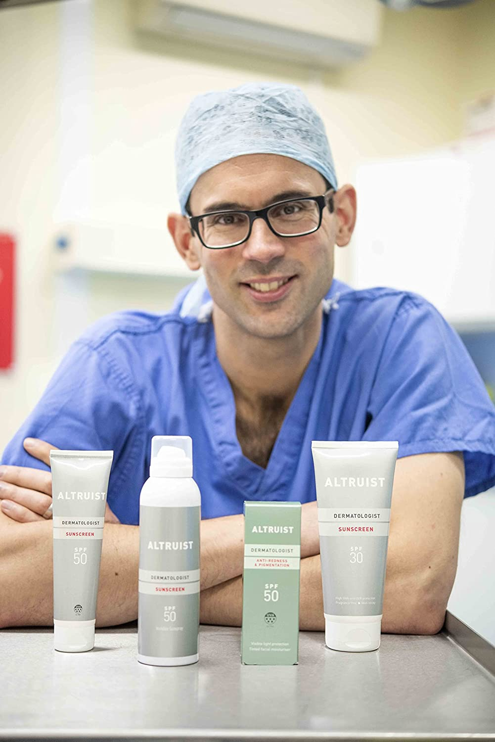 Altruist Dermatologist Sunscreen Fluid SPF &ndash; Superior 5Star UVA Protection by Dr Andrew Birnie Premium Antioxidant Face Protection, White, Unscented, 50 Millilitre image number 5