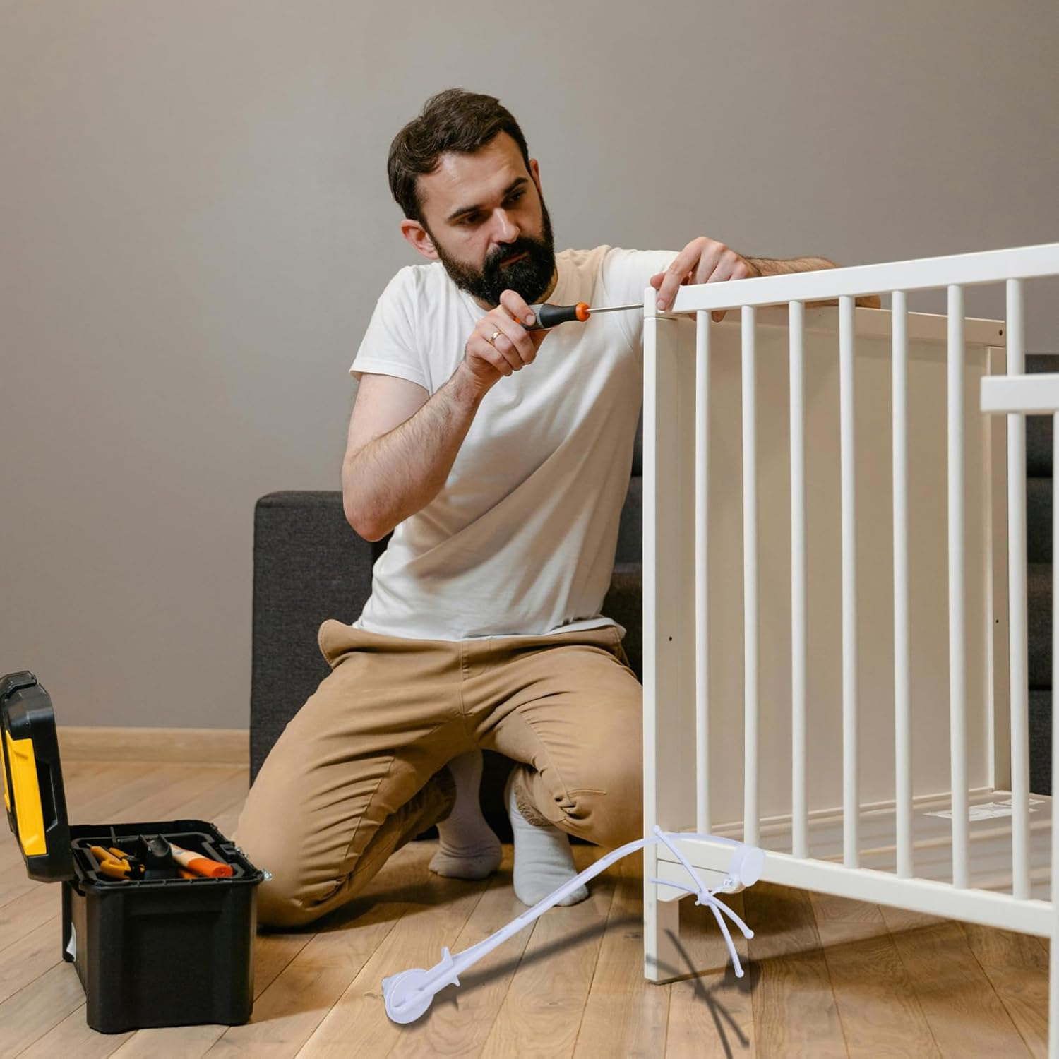 YARNOW Height Adjustable Mobile Arm for Crib Secure and Stable Clamp Easy to Install Compatible with Most Cribs Supports Baby Mobiles Bed Bell Toy Bracket image number 4