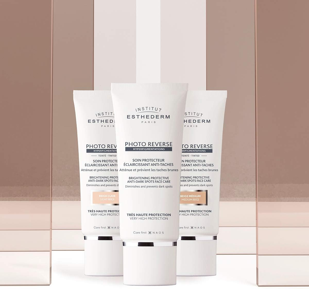 Institut Esthederm Photo Reverse Fondotinta Protettivo Anti-Macchie 50 Ml Light Beige image number 3