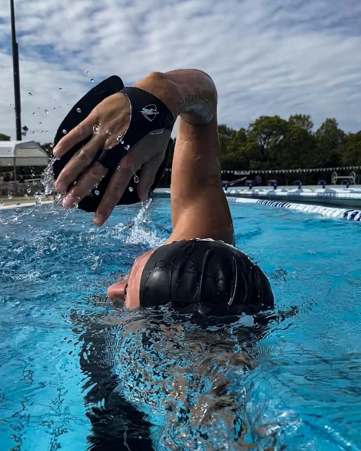 ENGINE Hand Paddle Training Aid Unisex image number 4