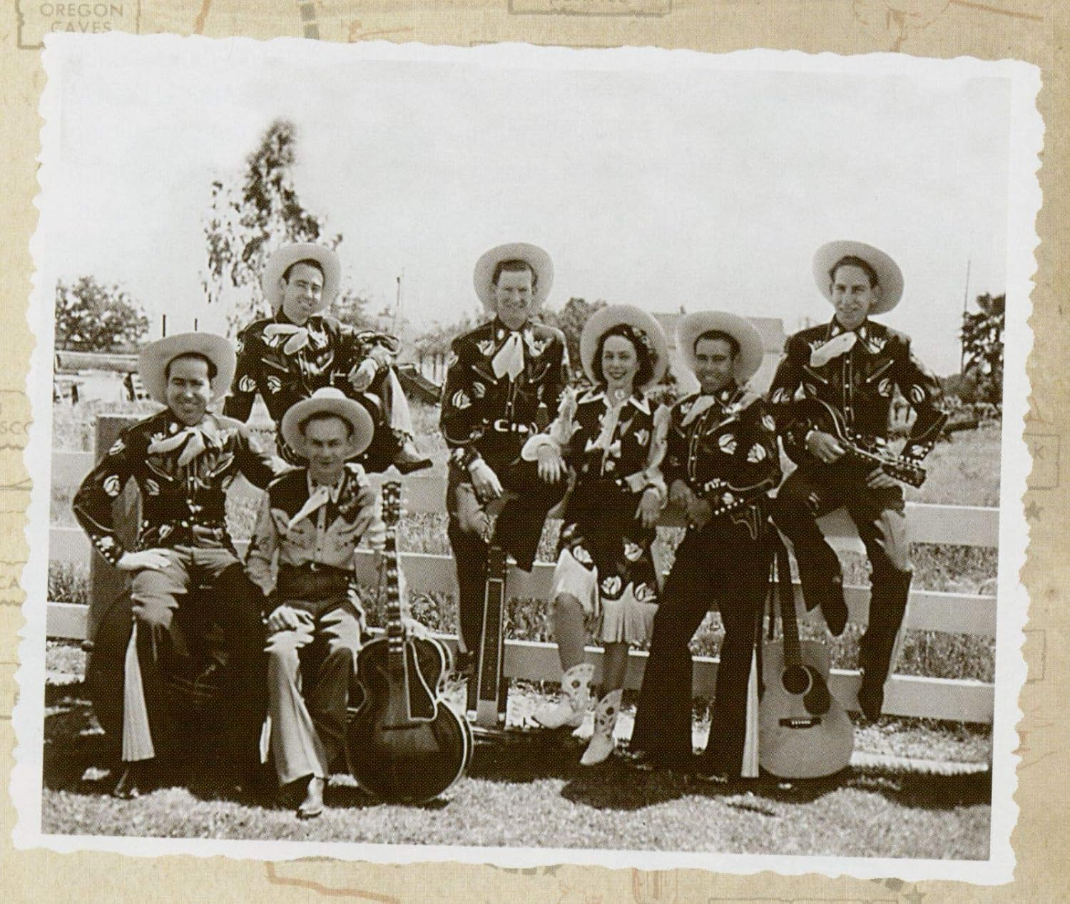 Gonna Shake This Shack Tonight: Ugly & Slouchy image number 6