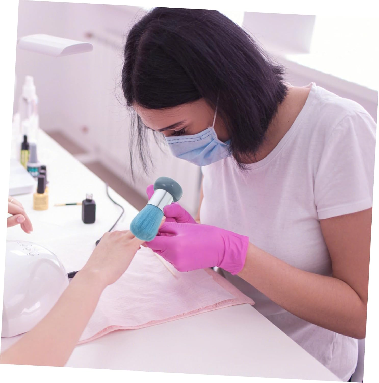 VICASKY Ergonomic Handle Nail Dust Brush Soft Bristles Fingernail Brush for Nail Art Cleaning image number 4