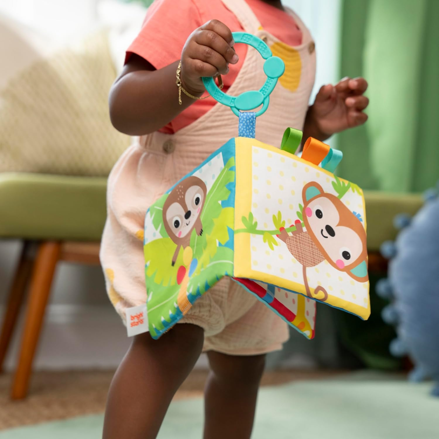 Bright Starts Safari Buddies Soft Book, Crinkle Plush Pages with Lion, Monkey, Elephant & More, Baby'S First Book, Unisex, Ages 0+ image number 6