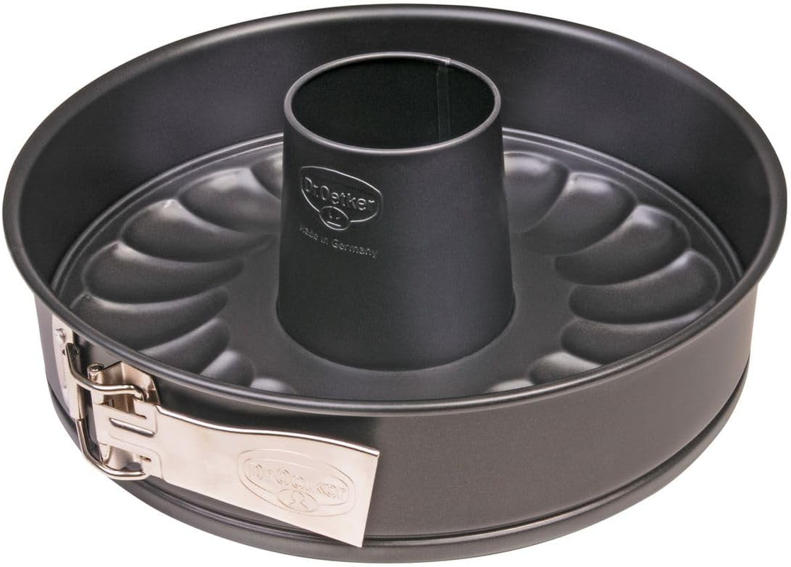 Dr.Oetker Springform Pan with Flat and Tube Base &Oslash; 26 Cm, Cake Mould with Non-Stick Coating, round Coated Pie Tin with Two Bases, Sheet Steel Bakeware (Colour: Black)