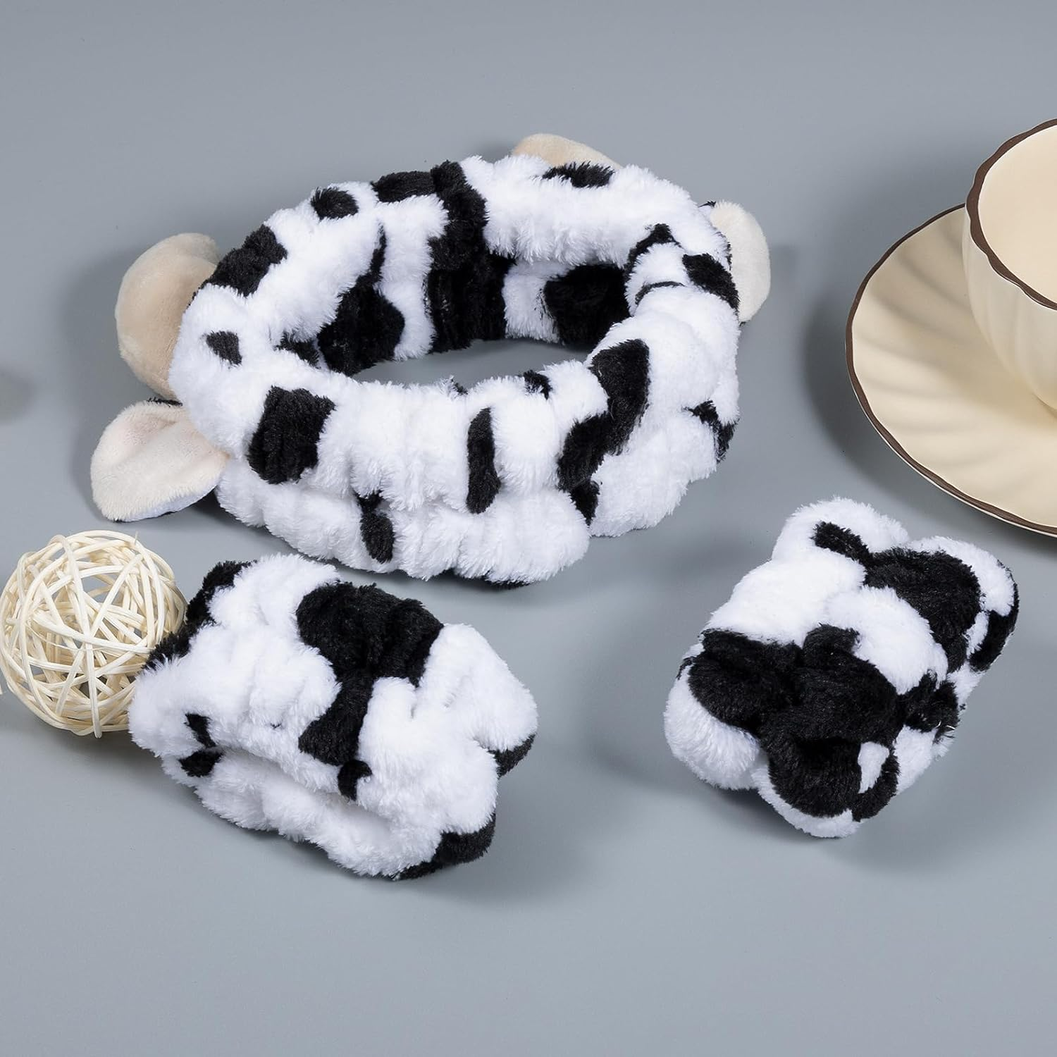 Plush Wash Face Headband Cow Print Spa Wrist Band Cuffs Hair Scrunchy Women Girls Facial Makeup Skincare Bath Head Wrap Kids Costume Party Supply Birthday Gift image number 6