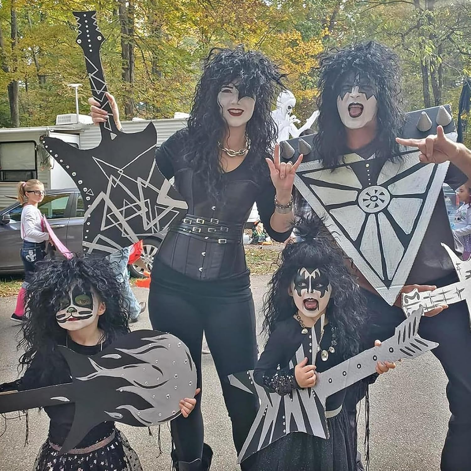 HENWUBEI Retro Hippie Rock Costume Men'S Long Curly Wig Black Curly Disco Costume Men'S Party 70'S 80'S 90'S, Suitable for Halloween Rave, Cosplay, DIY Themed Masquerade Party