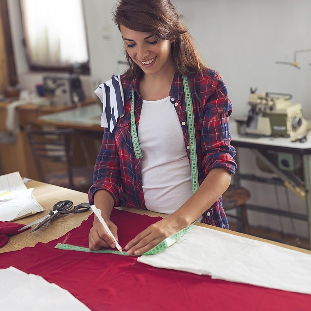 12Pcs Tailors Chalk with Brush Cap,Fabric Pencils Water Soluble Pen Tailor Mark Chalk with Brush Cap,Three Colors Pencils for Tailors Chalk,Sewing Pencils for Tailor or Home Marker and Tracing Tools image number 5