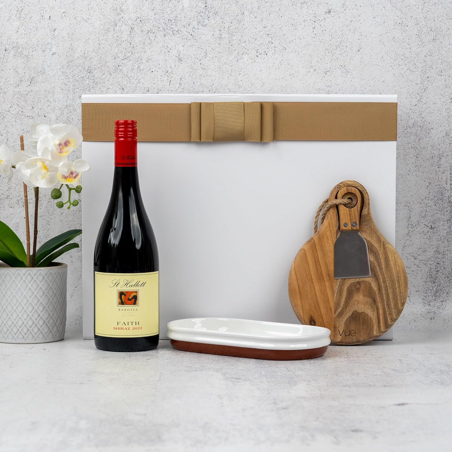 Sparkling Celebration Hamper for Aussie - Sparkling Wine Gift Box for Birthdays, Anniversary'S, Mothers Day, Fathers Day, Christmas (Sparkling) image number 1