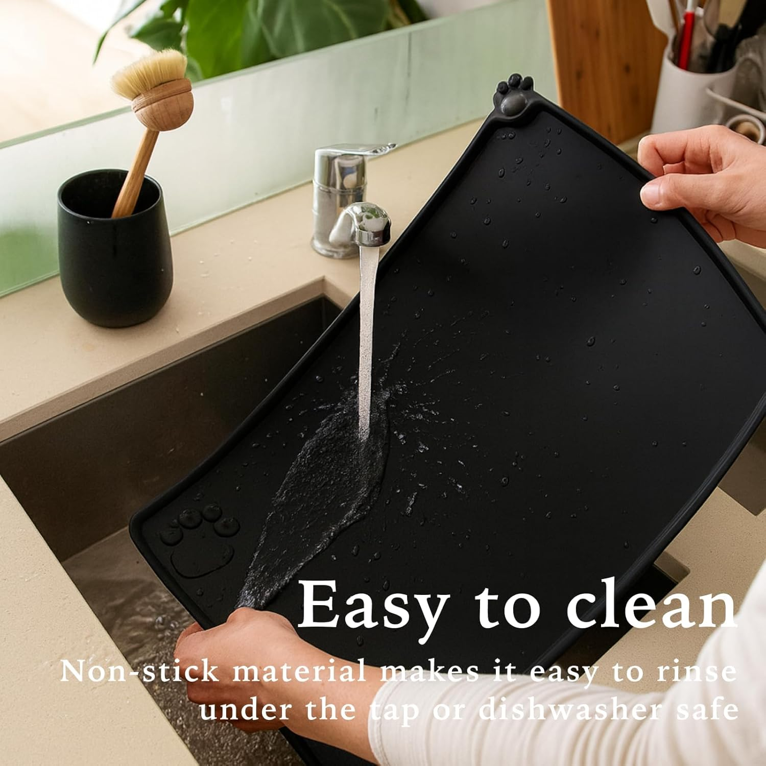 Dog and Cat Food Mat, Pet Feeding Mat for Food and Water, Non-Slip Silicone Pet Food Mat for Dog Bowl Mat Waterproof, Easy to Clean, Large Spill-Catching Surface, Bpa-Free, Durable, Eco-Friendly