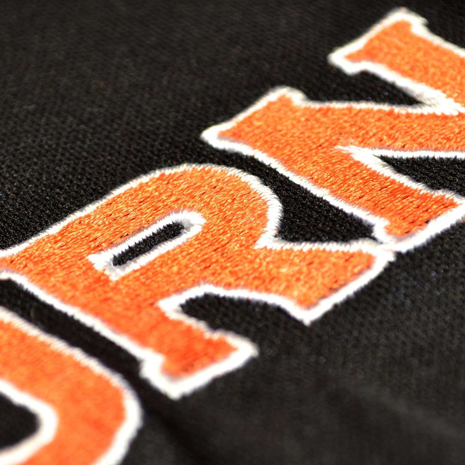 FANMATS Unisex Adult Embroidered Seat Cover, Black, 20 X48 US image number 4