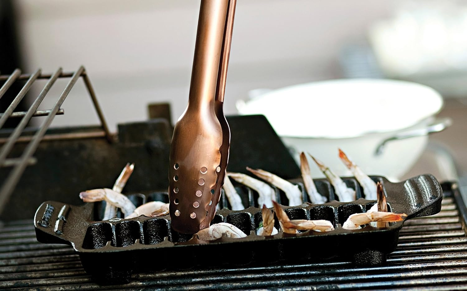 Outset 76375 Shrimp Cast Iron Grill and Serving Pan, Black image number 3