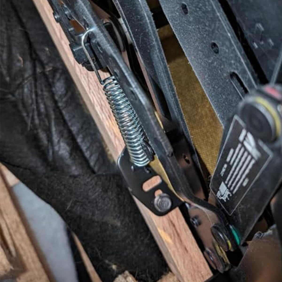 2 Pack Recliner Extension Springs,9 Cm Long Neck Hooked Mechanism, Furniture Replacement Parts image number 3