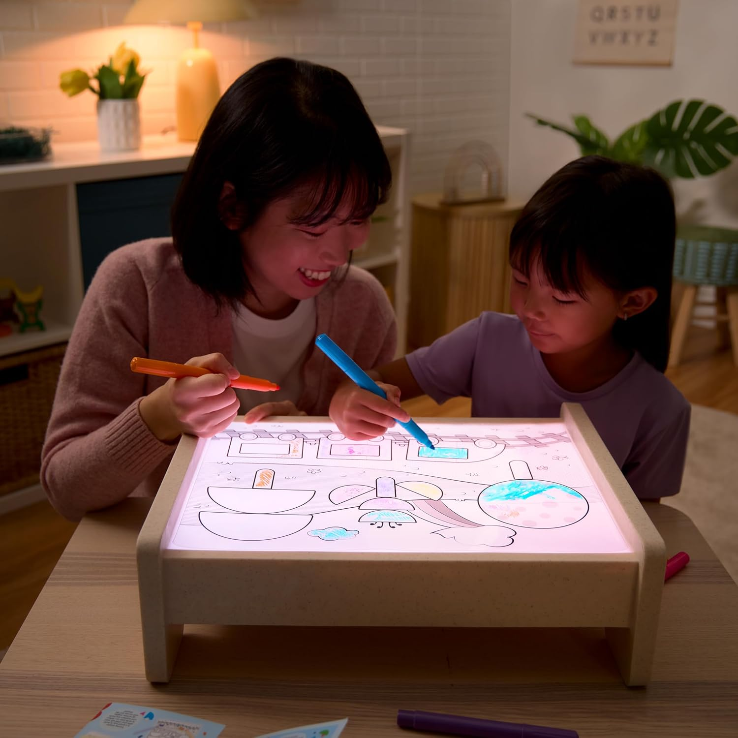 Battat Education &ndash; Tracing Light Box &ndash; Light Table for Kids &ndash; Sensory Lights &ndash; Light up Board for Kids &ndash; 3 Years + &ndash; Bright Explorer image number 5