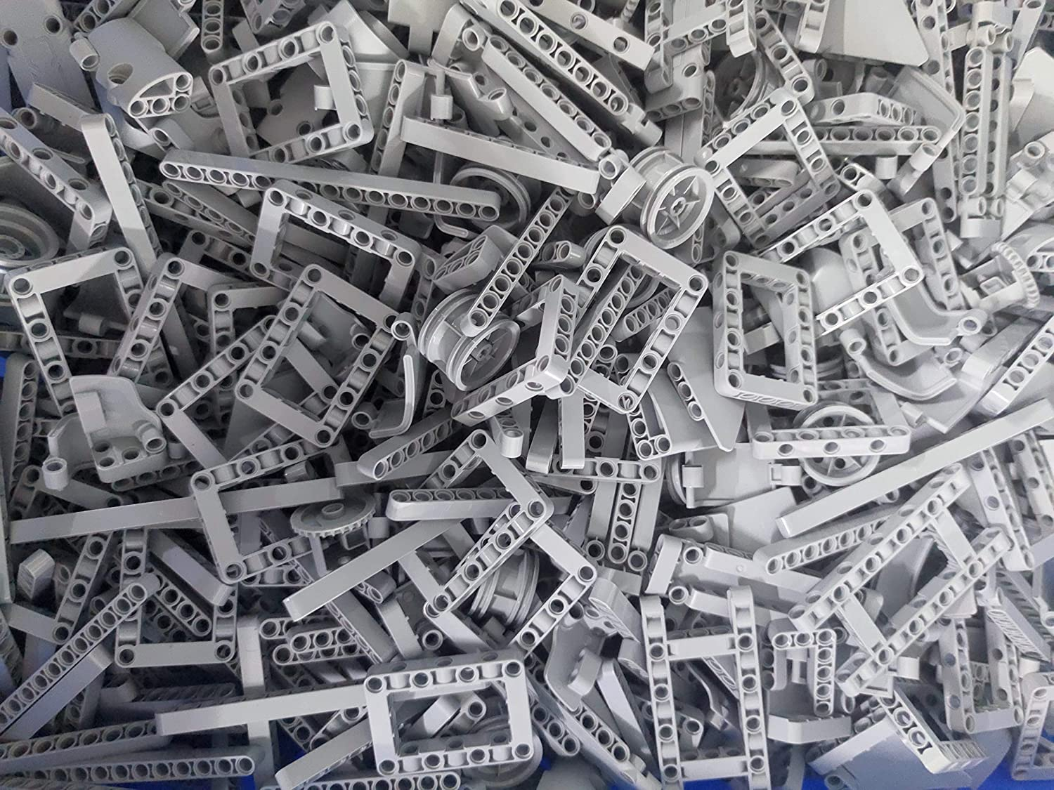 LOONGON 2 POUNDS Technic Parts Random Lot of Pieces-Compatible with Major Brands Technic Piece image number 1