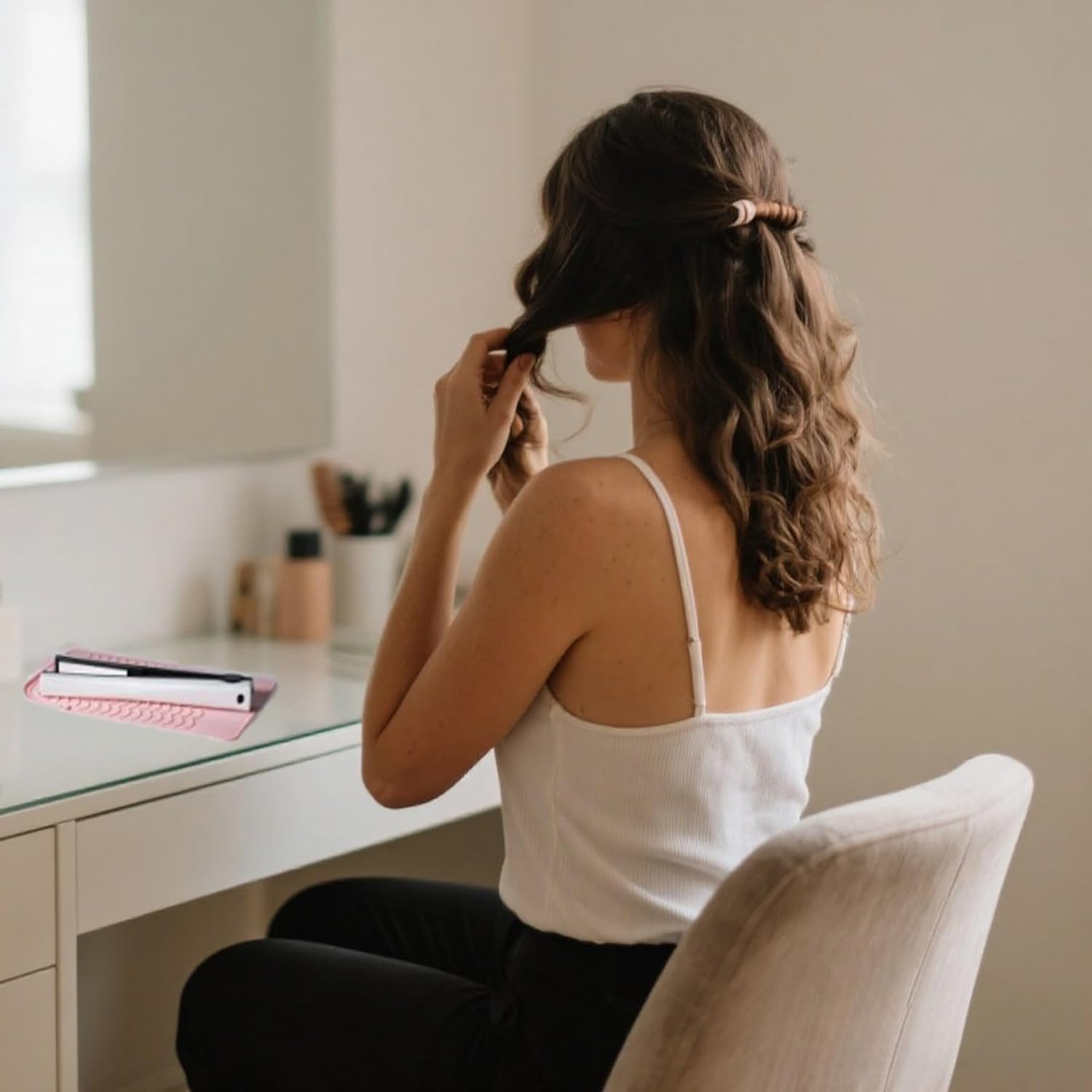 2 Pcs Silicone Heat-Resistant Pads,Portable Insulation Pads,Vanity Accessories,Suitable for Curling Irons and Straighteners (Gray+Pink)