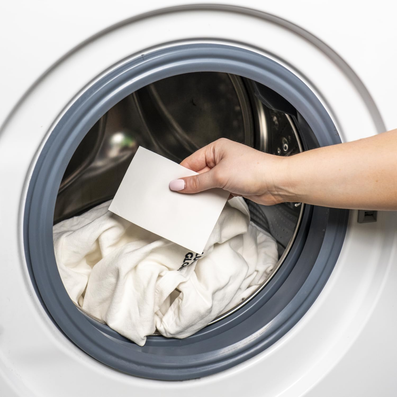 Lucent Globe Sensitive Laundry Detergent Sheets, Plant-Based, Biodegradable, Plastic Free Packaging. (2 Pack of 160 Washes, Fragrance Free)