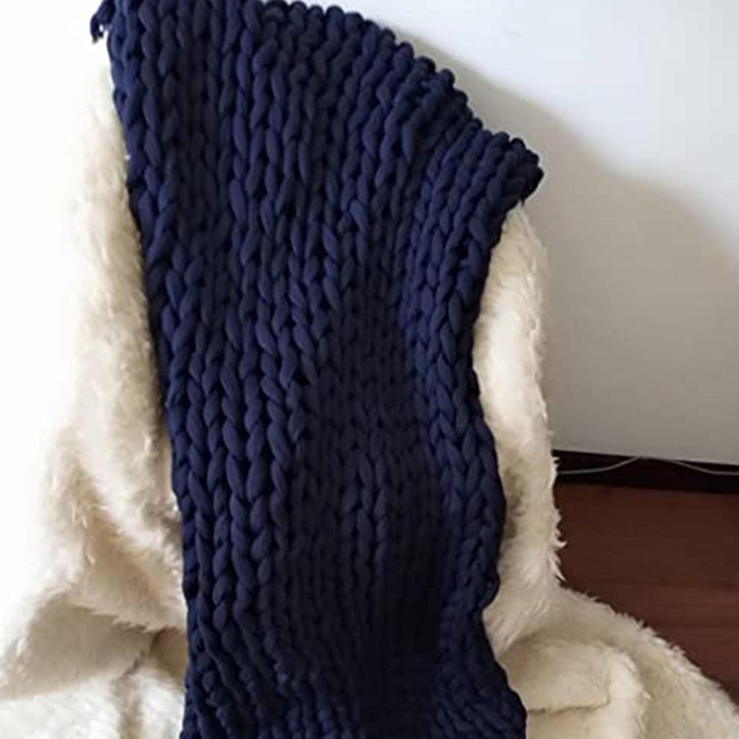 T-Shirt Yarn | Giant Yarn for Blanket Pillow | 1 Roll/20 Yards Chunky Yarn for Arm Knitting Crochet for Making Blankets, Doormats, Cat Houses, Cushions, Pillows, image number 3