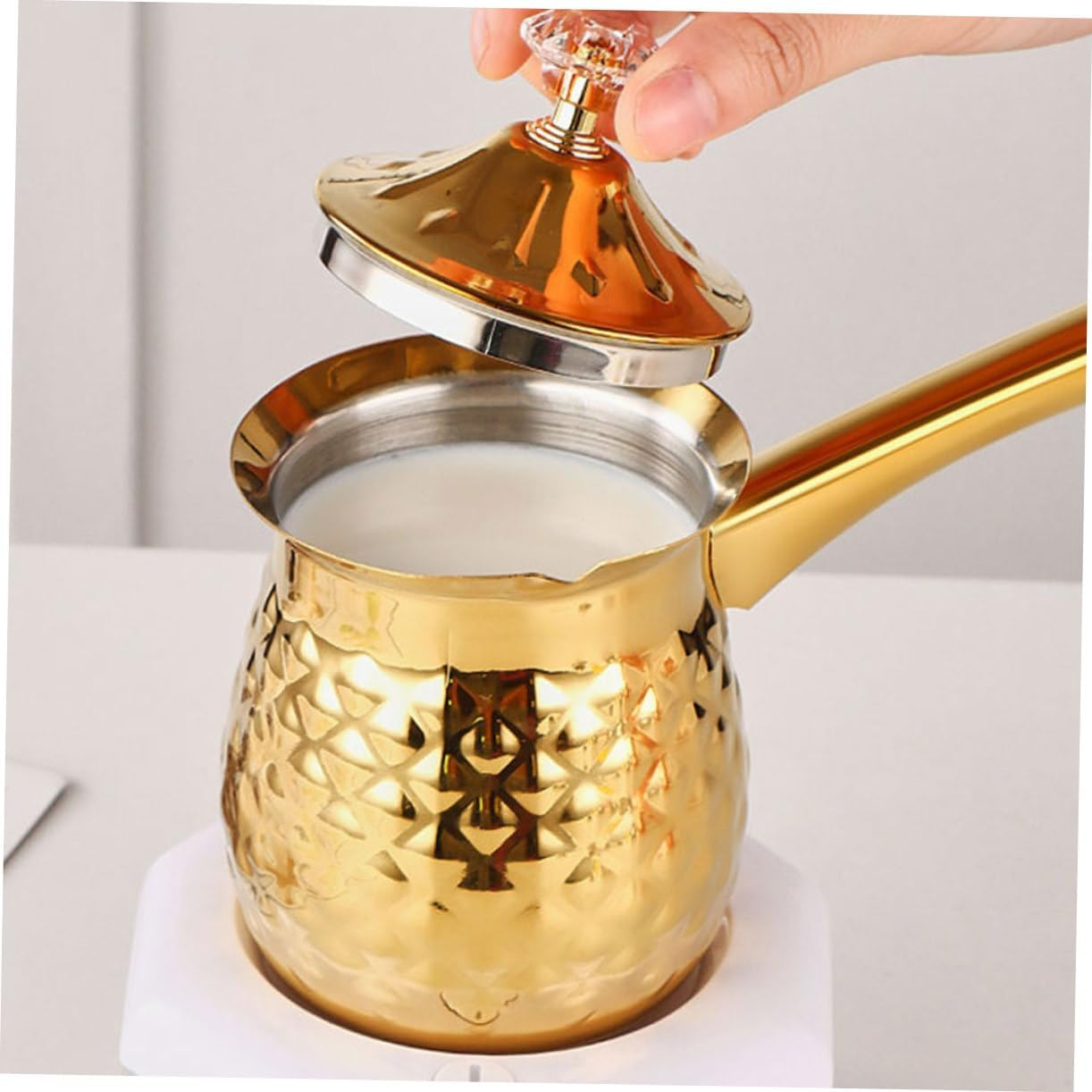 HIAKDOFT Vintage Turkish Cezve Coffee Pot 600Ml Metal Briki Coffee Maker Golden Small Pot for Home Kitchen Induction Cooktop Use