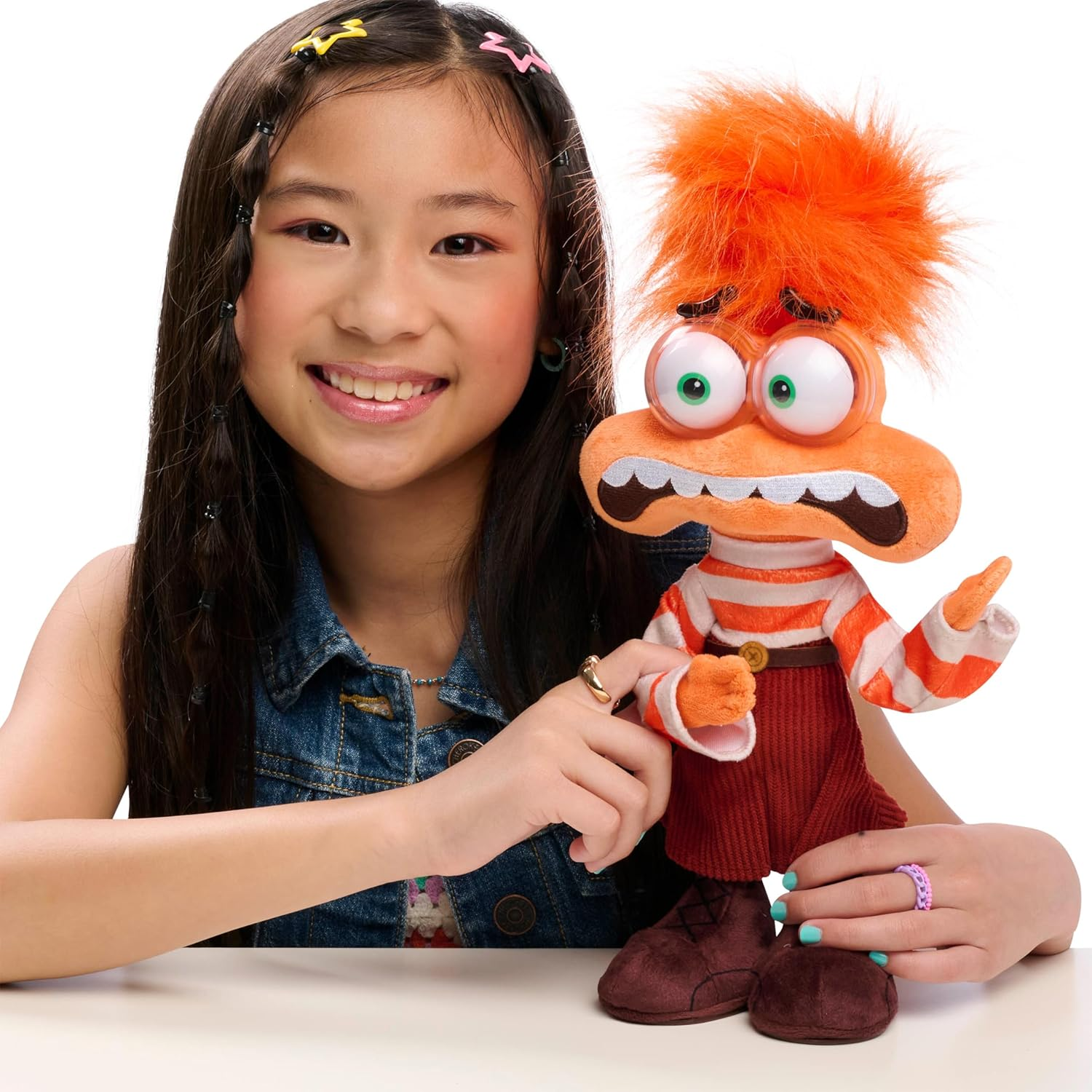 Inside Out 2 Shaking with Anxiety Feature Plush, Kids Toys for Ages 3 up by Just Play image number 5