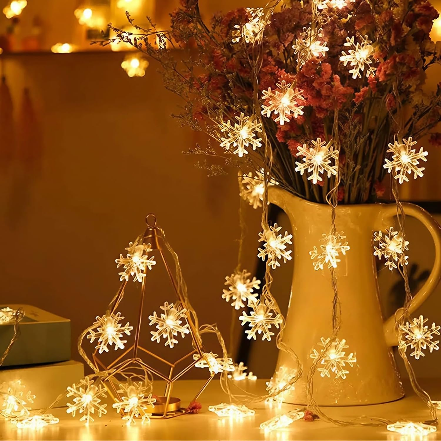 Spendeal LED Snowflake String Lights, Warm White Fairy Lights for Christmas, Bedroom, Party, Indoor Outdoor Decoration, Twinkle Lights for Winter Holiday and Home D&eacute;cor (6M) image number 6