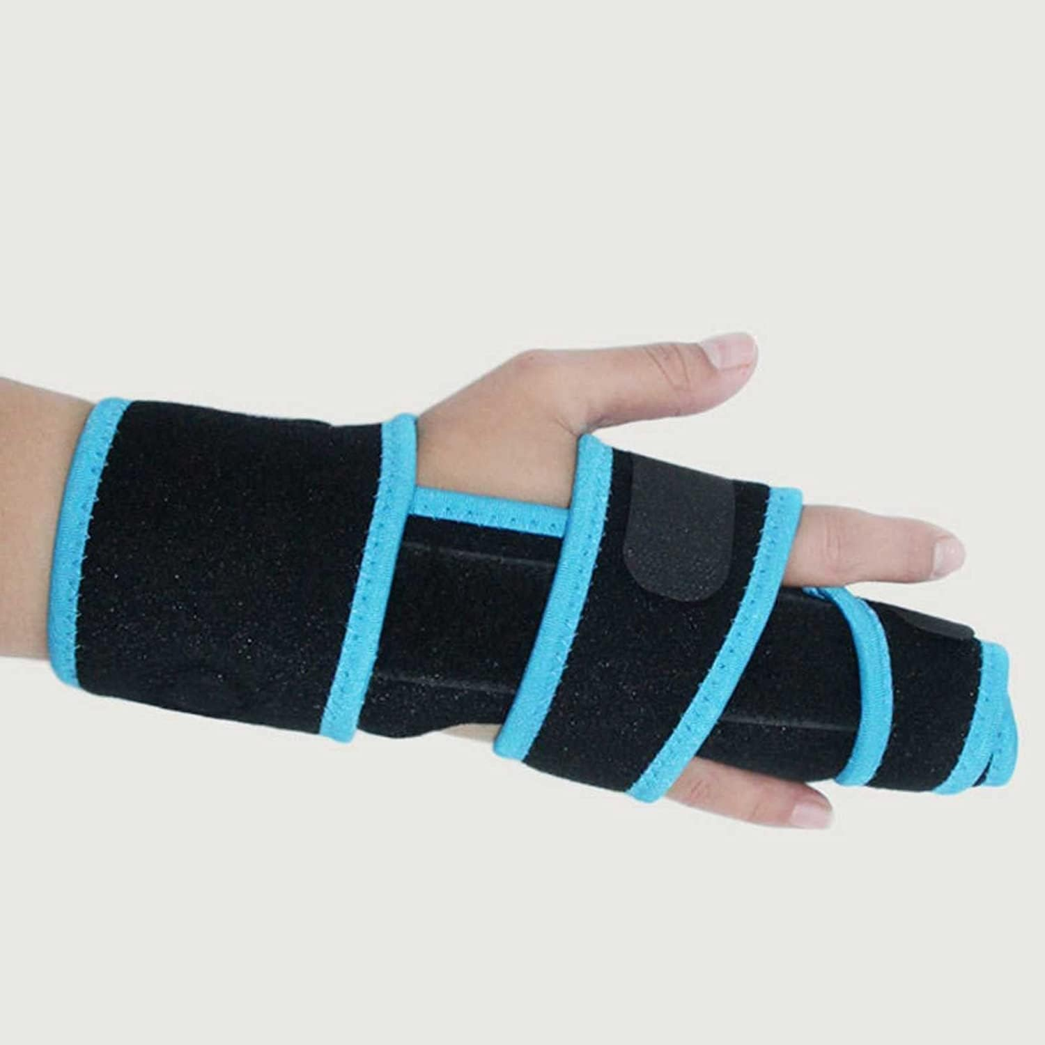 Trigger Finger Splint,Universal Adjustable Size Portable Aluminum Brace Support Guard Wrist Brace Finger Splint for Fixation Protection of Finger and Phalanx and Metacarpal Bone image number 4