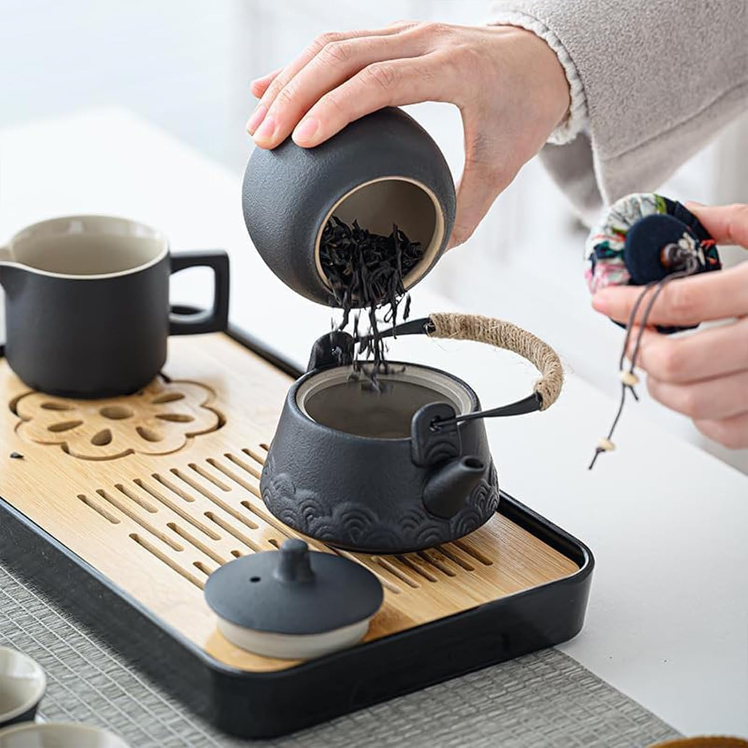 Kapeicamper Japanese Tea Set, Chinese Tea Set, Travel Tea Sets for Adults, Ceramic Gongfu Tea Set, 14-Piece Porcelain Tea Set Withgrey Leather Case, Portable Asian Tea Gift Sets, Home, Outdoor image number 3