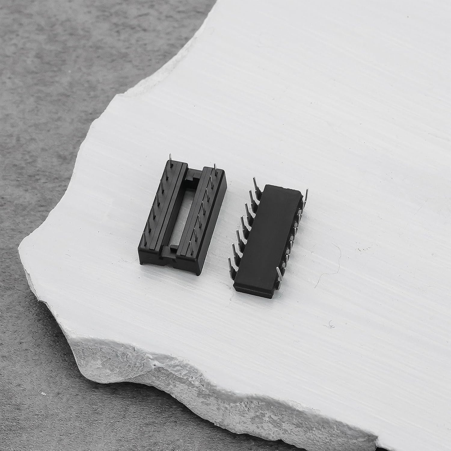 Be in Your Mind 5 Sets of SN74AHCT125N Quad Bus Buffer Three-State Outputs Chips with Sockets for Digital Circuits Buffering image number 4