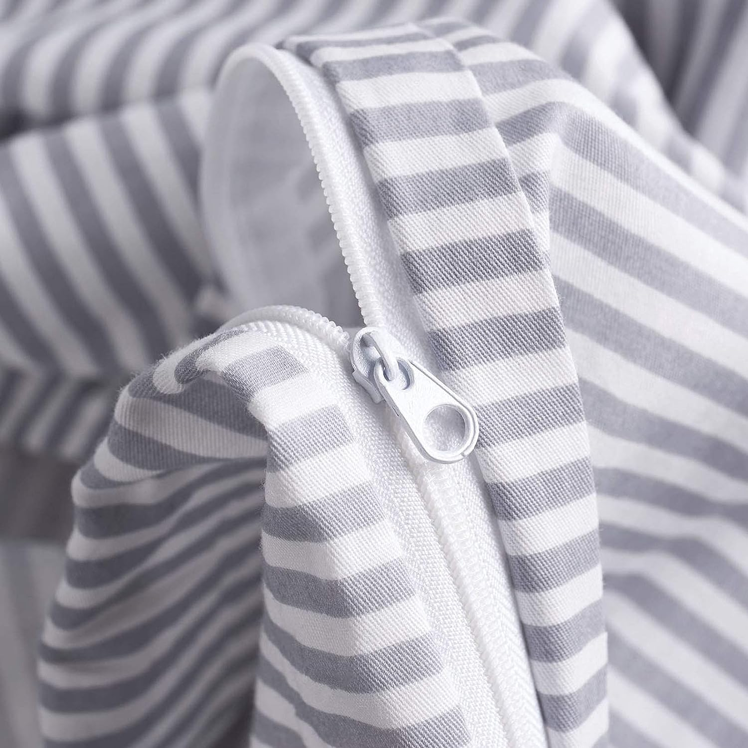 Wake in Cloud - Striped Quilt Cover Set, 100% Cotton Doona Cover Bedding Set, Grey Vertical Ticking Stripes Pattern Printed on White, Zipper Closure (3Pcs, Queen Size) image number 2