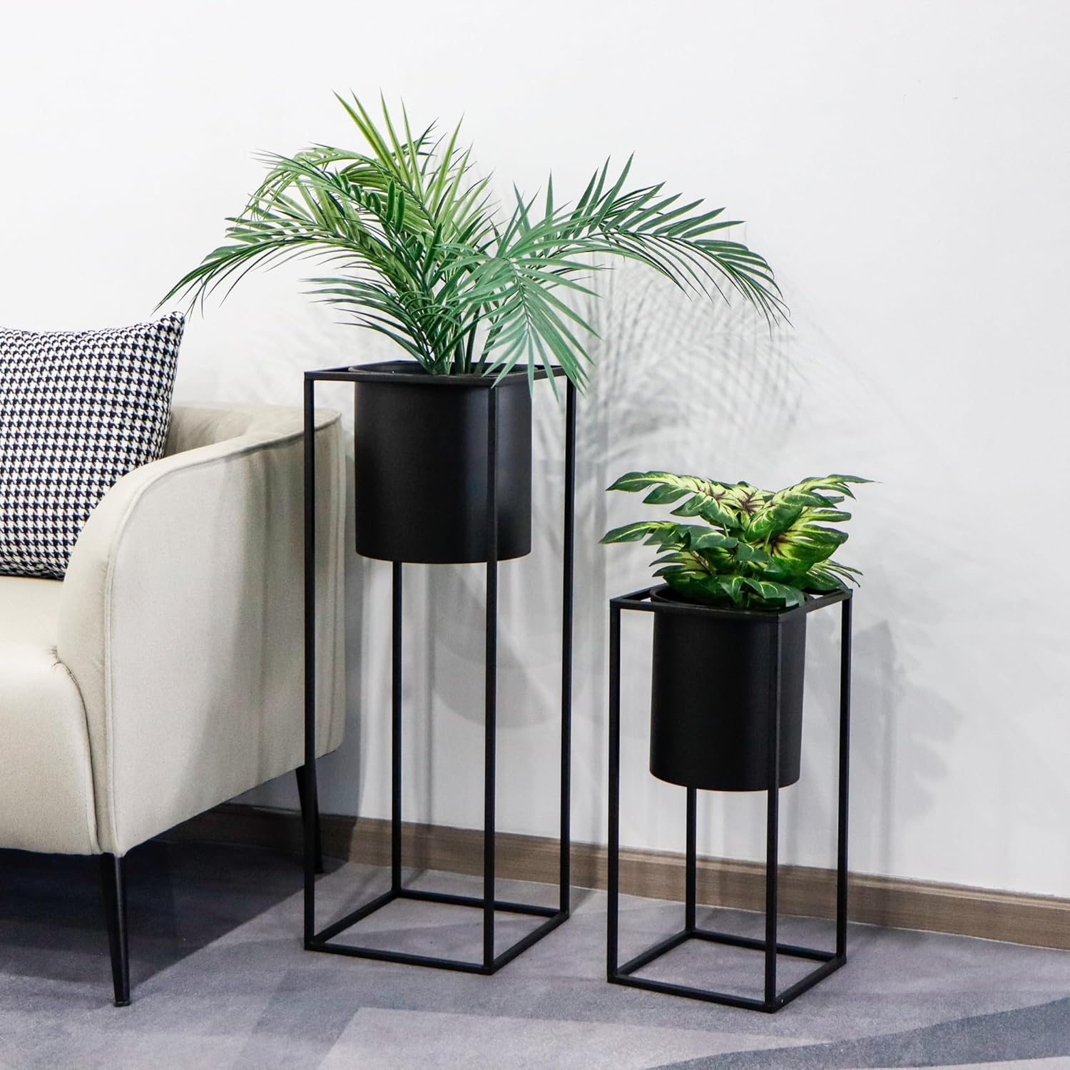 TRIROCKS Set of 2 Planters with Stand Indoor Otdoor Black Planters for Indoor Plants 28 &18" Tall Morden Planters Flower Pots for Living Room Corner Kitchen Office Garden Balcony Patio Decor(Black) image number 4