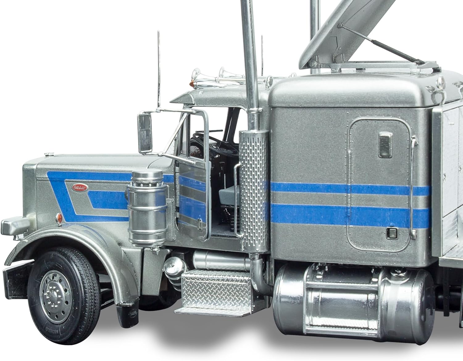 Revell 1:25 Scale Peterbuilt 359 Conventional Tractor Model Kit image number 4